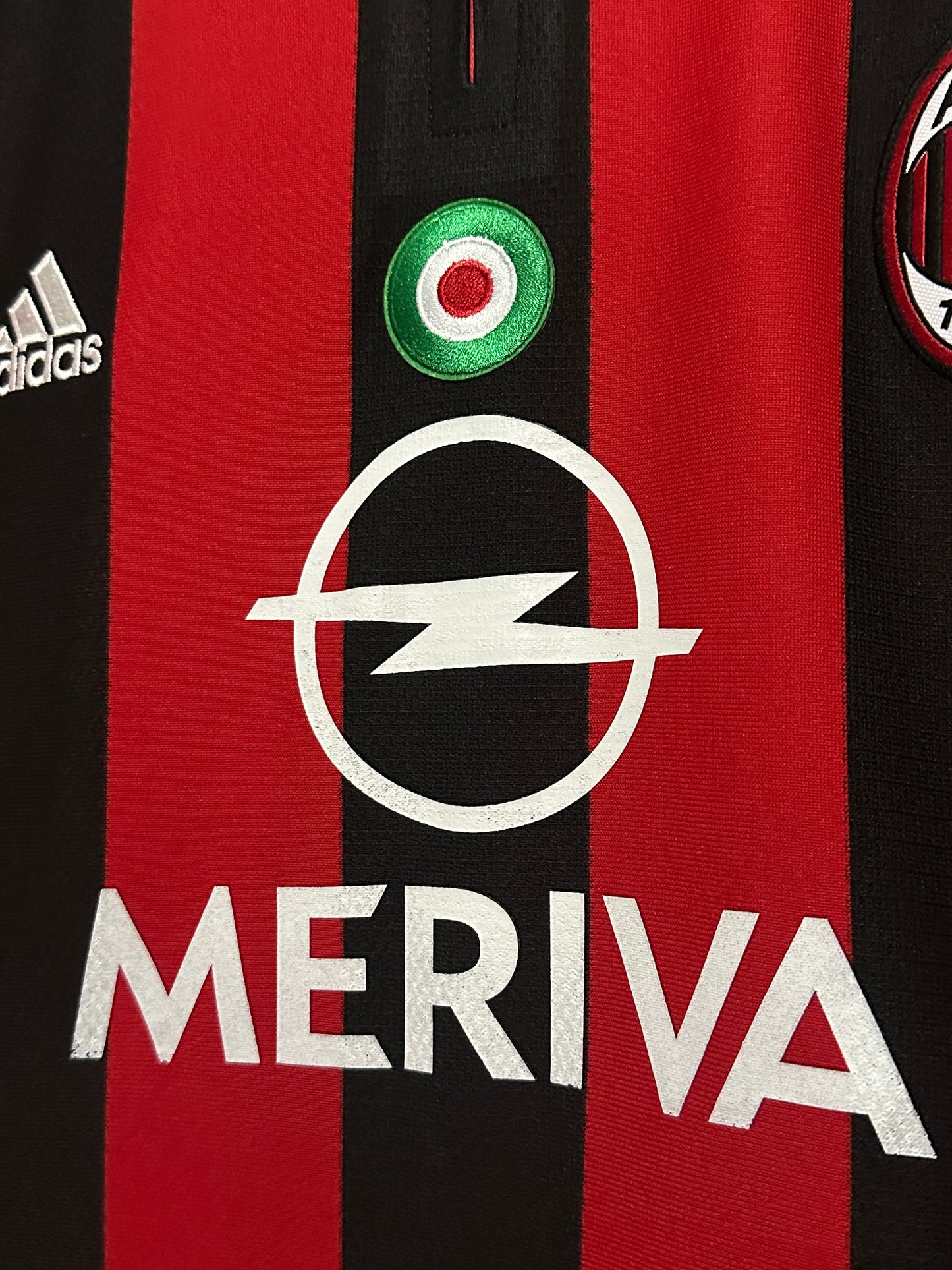 Kaka AC Milan 2003-04 home football shirt (M)