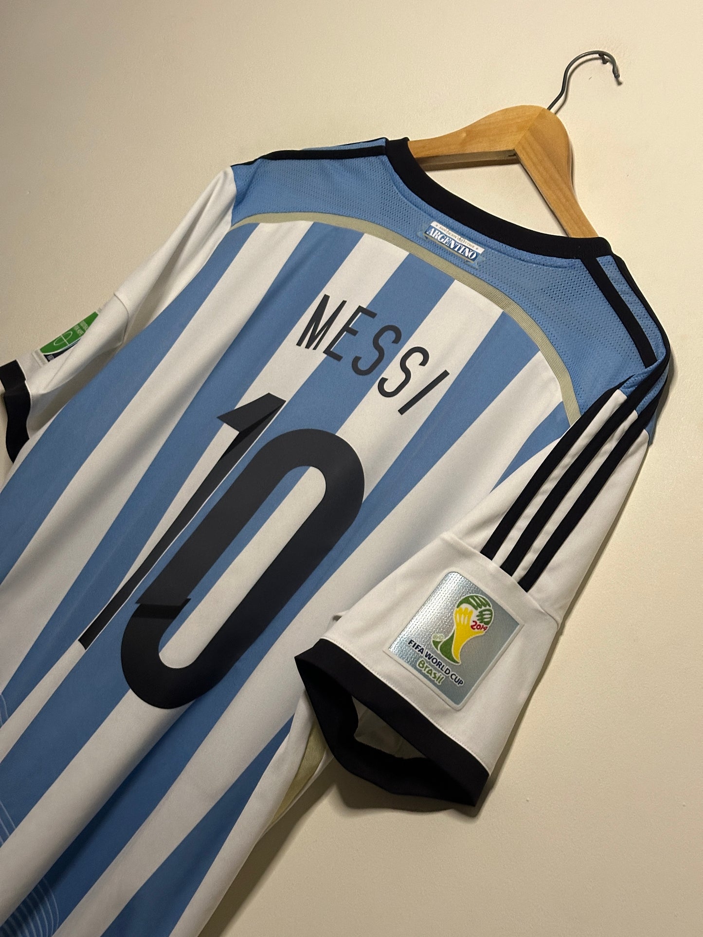 Lionel Messi FC Barcelona 2014 World Cup home football shirt (XL)