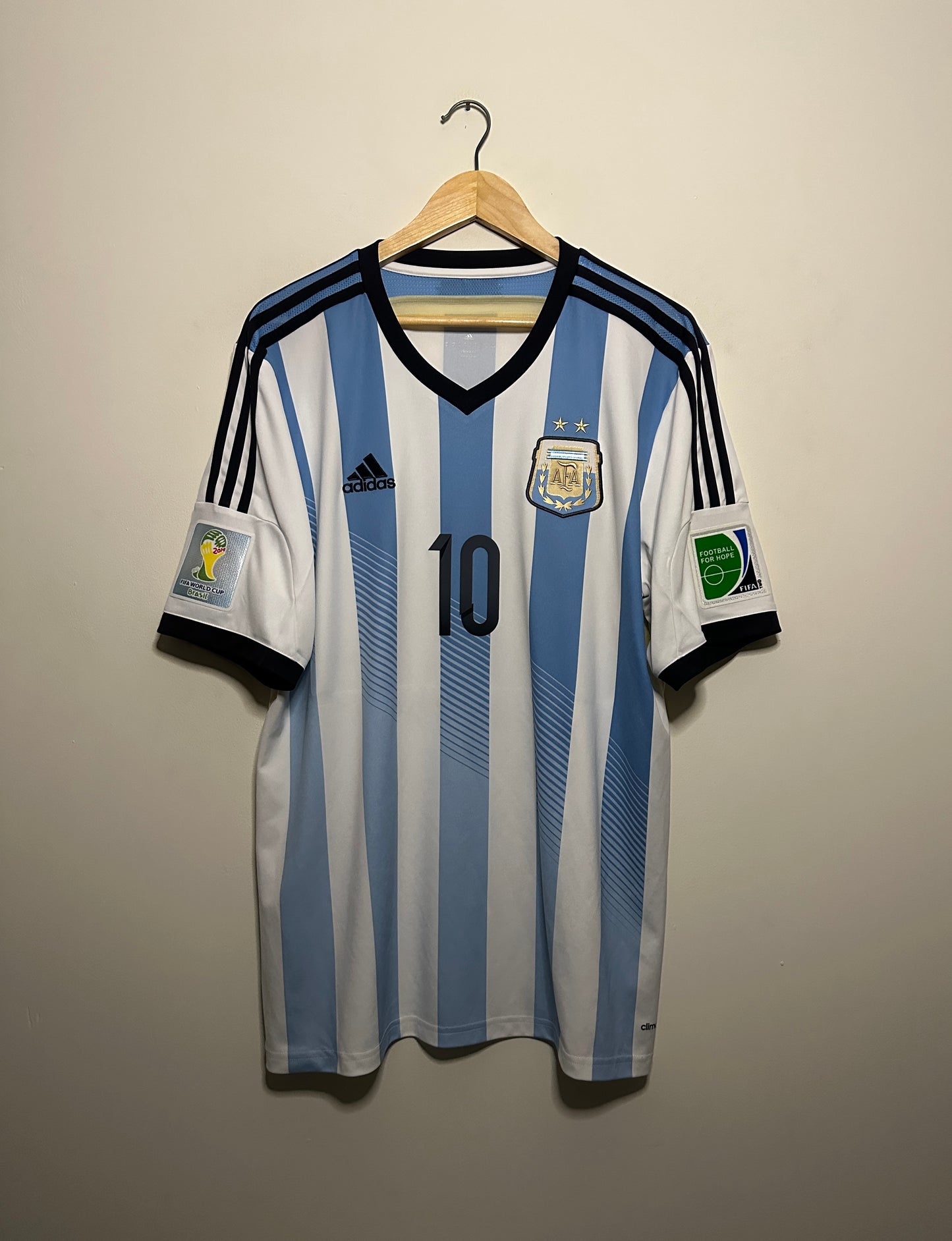 Lionel Messi FC Barcelona 2014 World Cup home football shirt (XL)