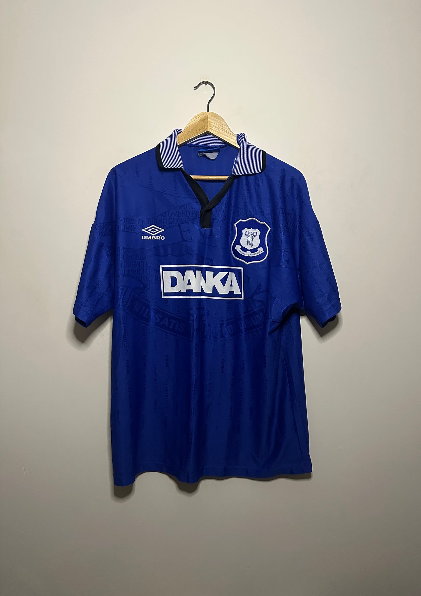Everton FC 1995-96 home football shirt (XL)