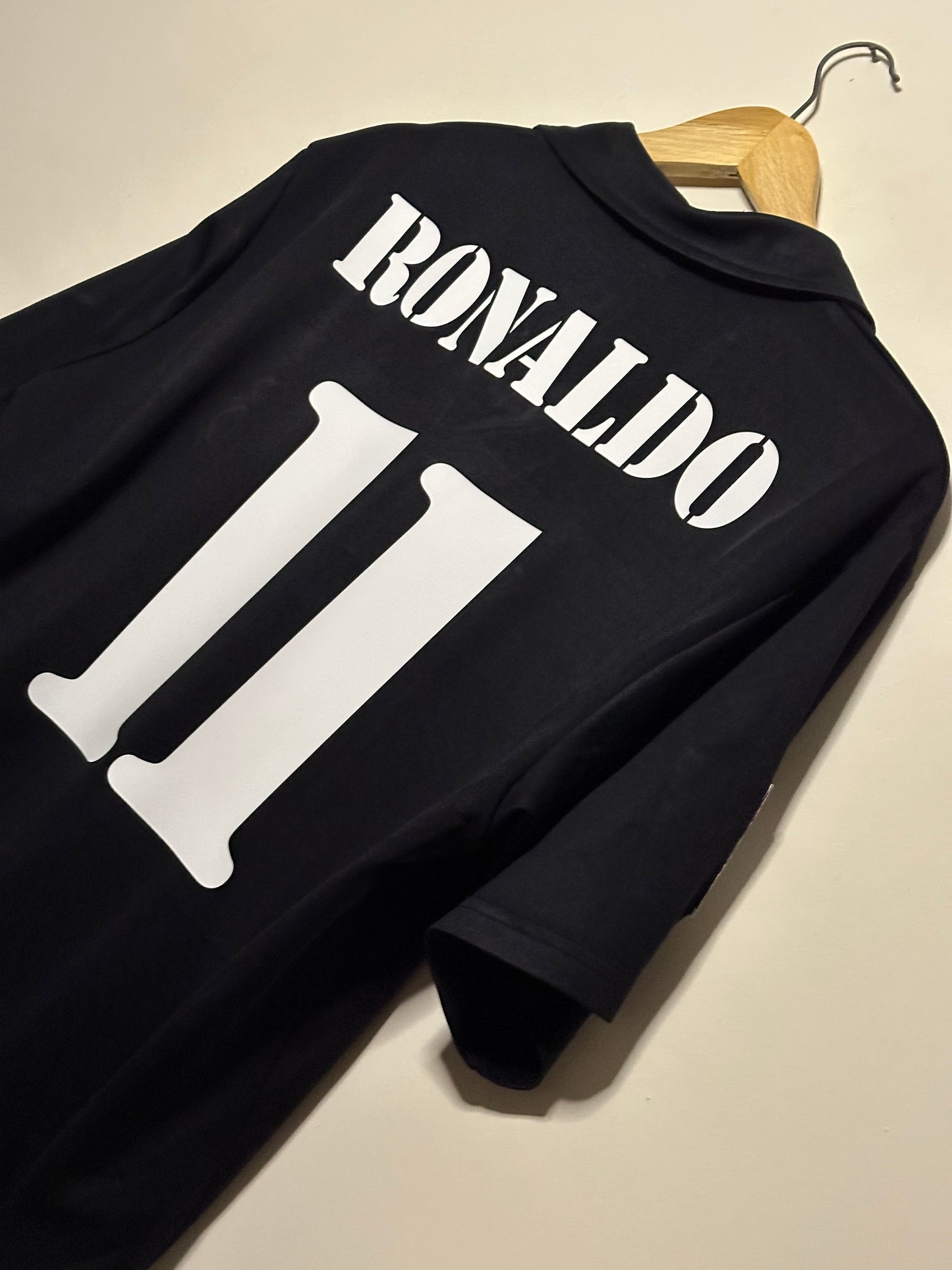Ronaldo Real Madrid CF 2002-03 away football shirt (L)