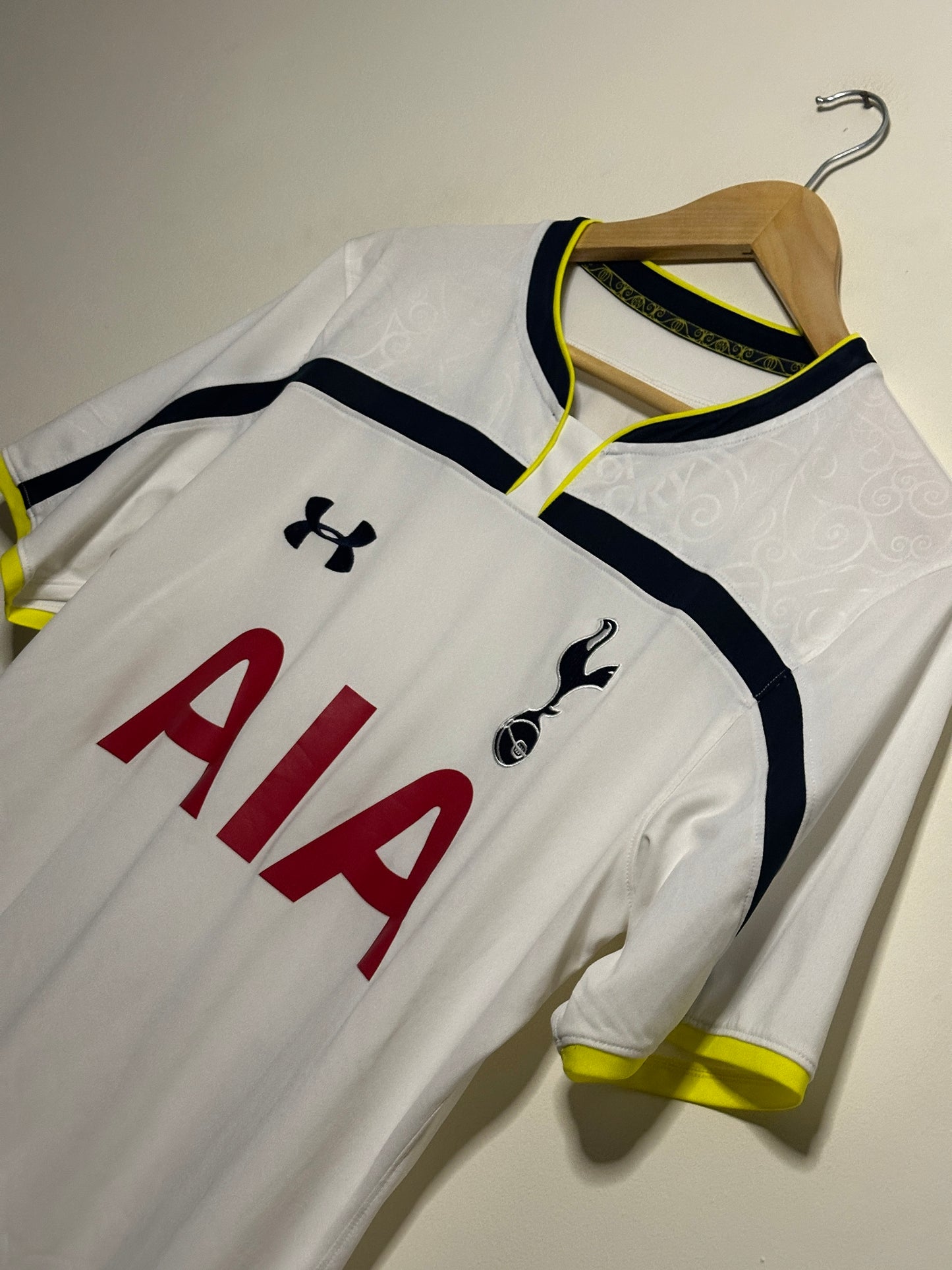 Harry Kane Tottenham Hotspur 2014-15 home football shirt (M)