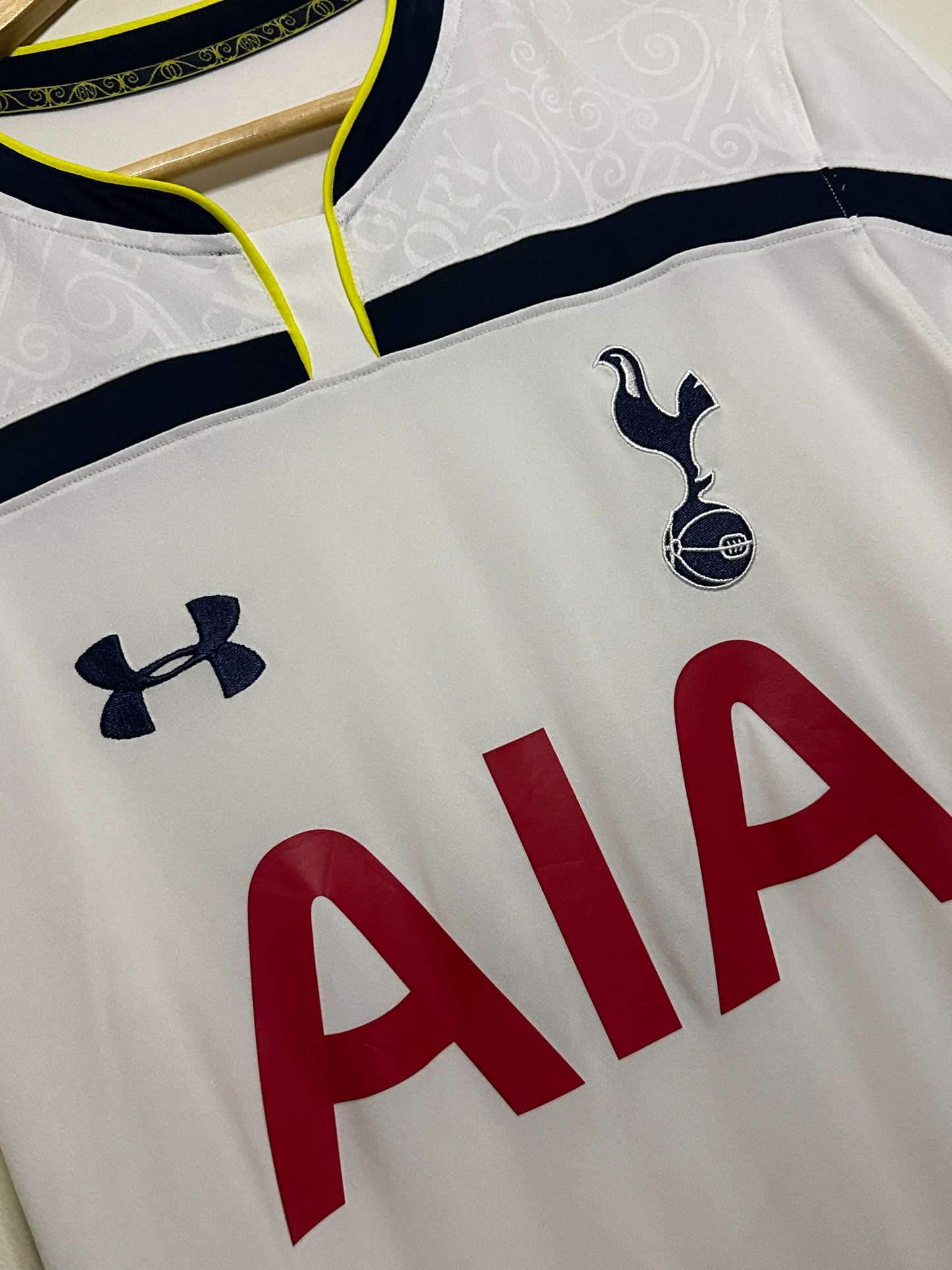 Harry Kane Tottenham Hotspur 2014-15 home football shirt (M)