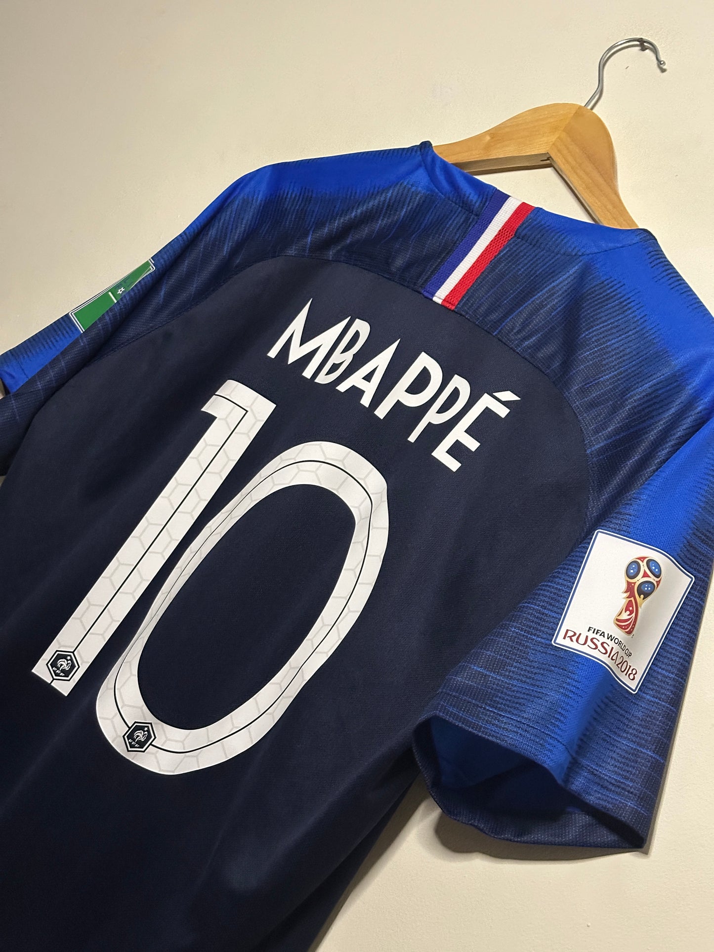 Kylian Mbappe France 2018 World Cup final edition home football shirt (L)