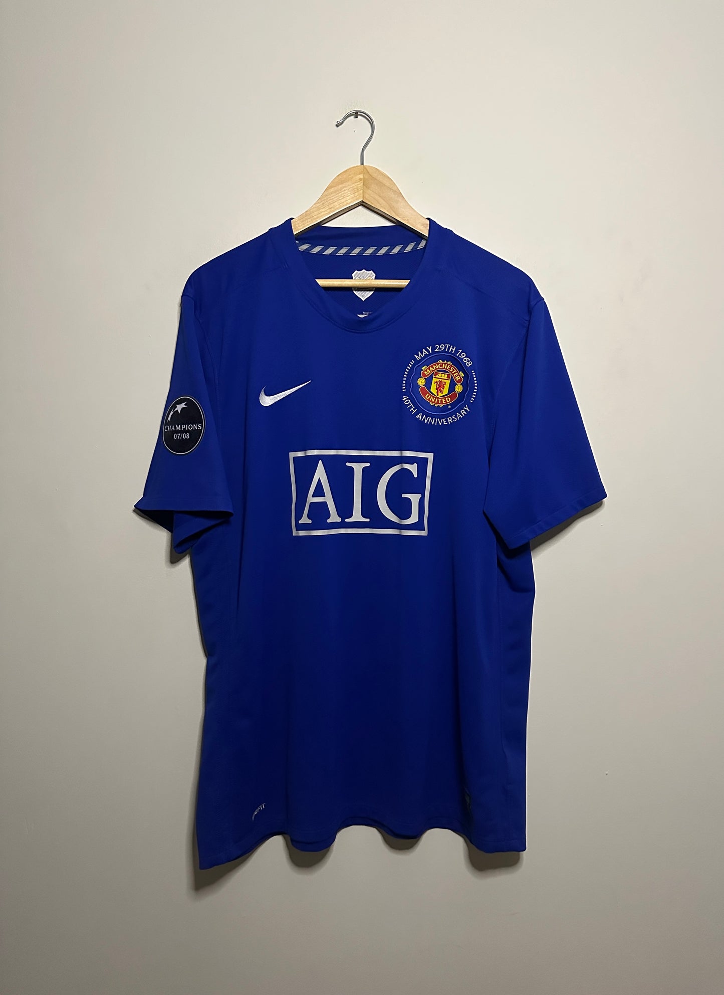Cristiano Ronaldo 2008-09 third football shirt (XL)