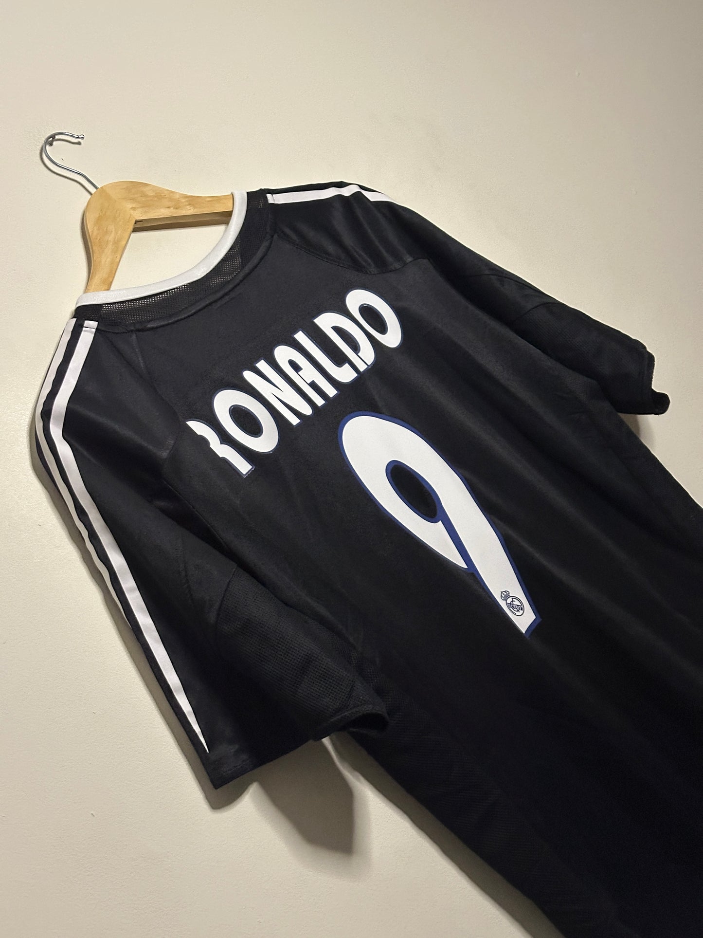 Ronaldo Real Madrid CF 2004-05 away football shirt (L)