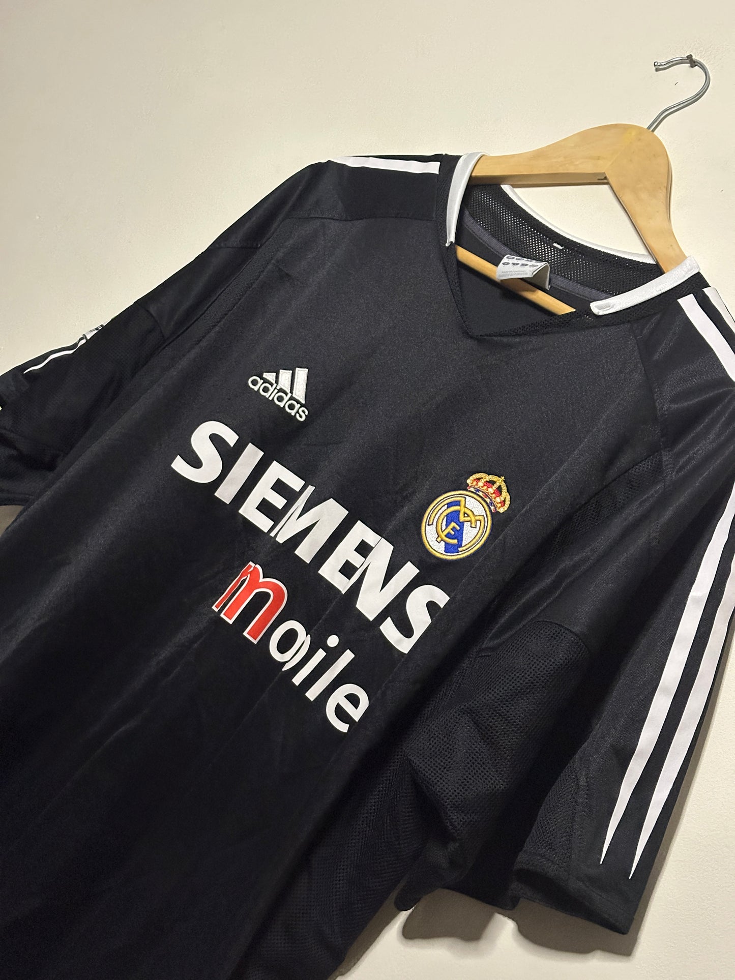 Ronaldo Real Madrid CF 2004-05 away football shirt (L)