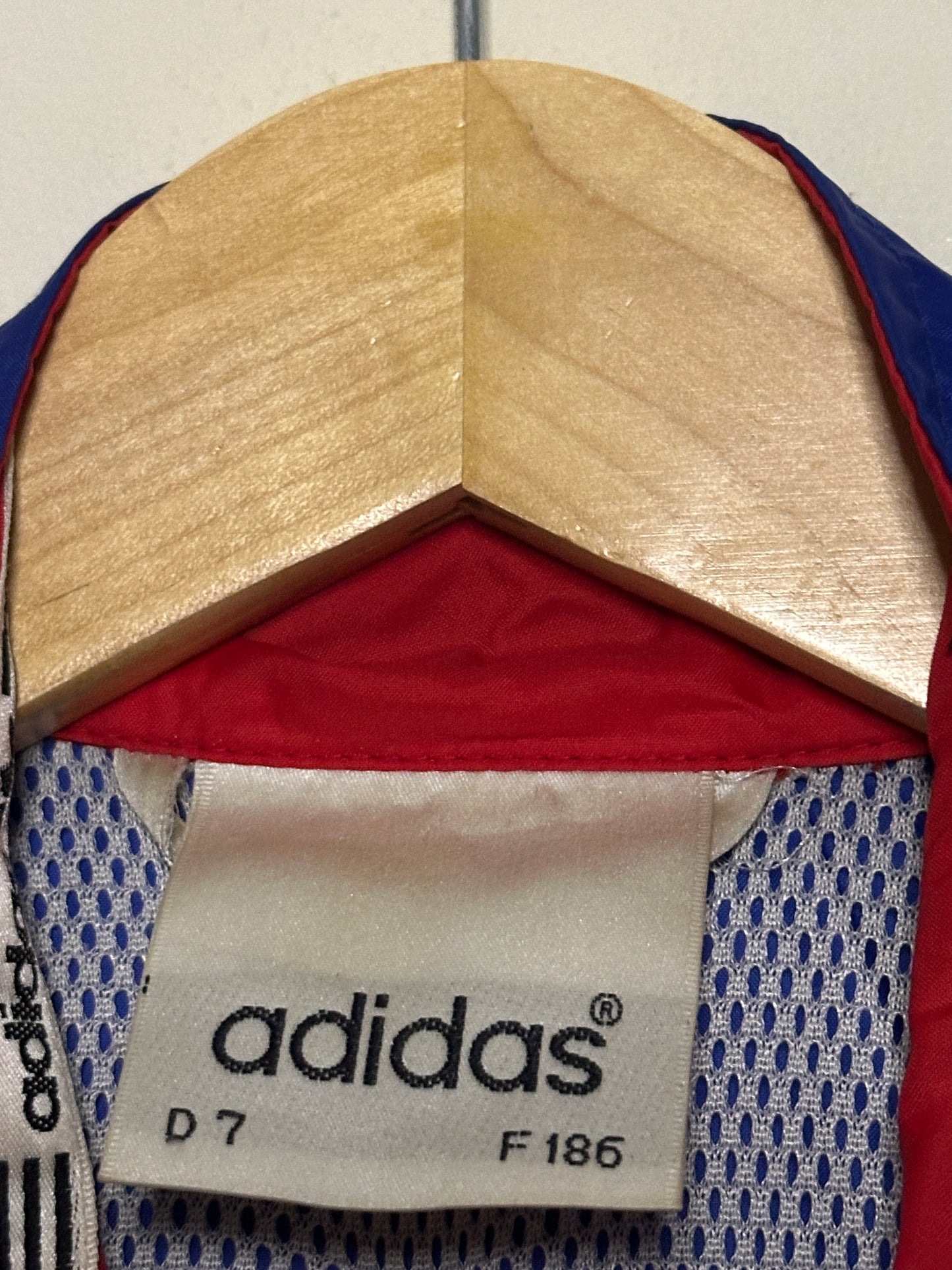 Bayern Munich training warm up bench jacket (XL)