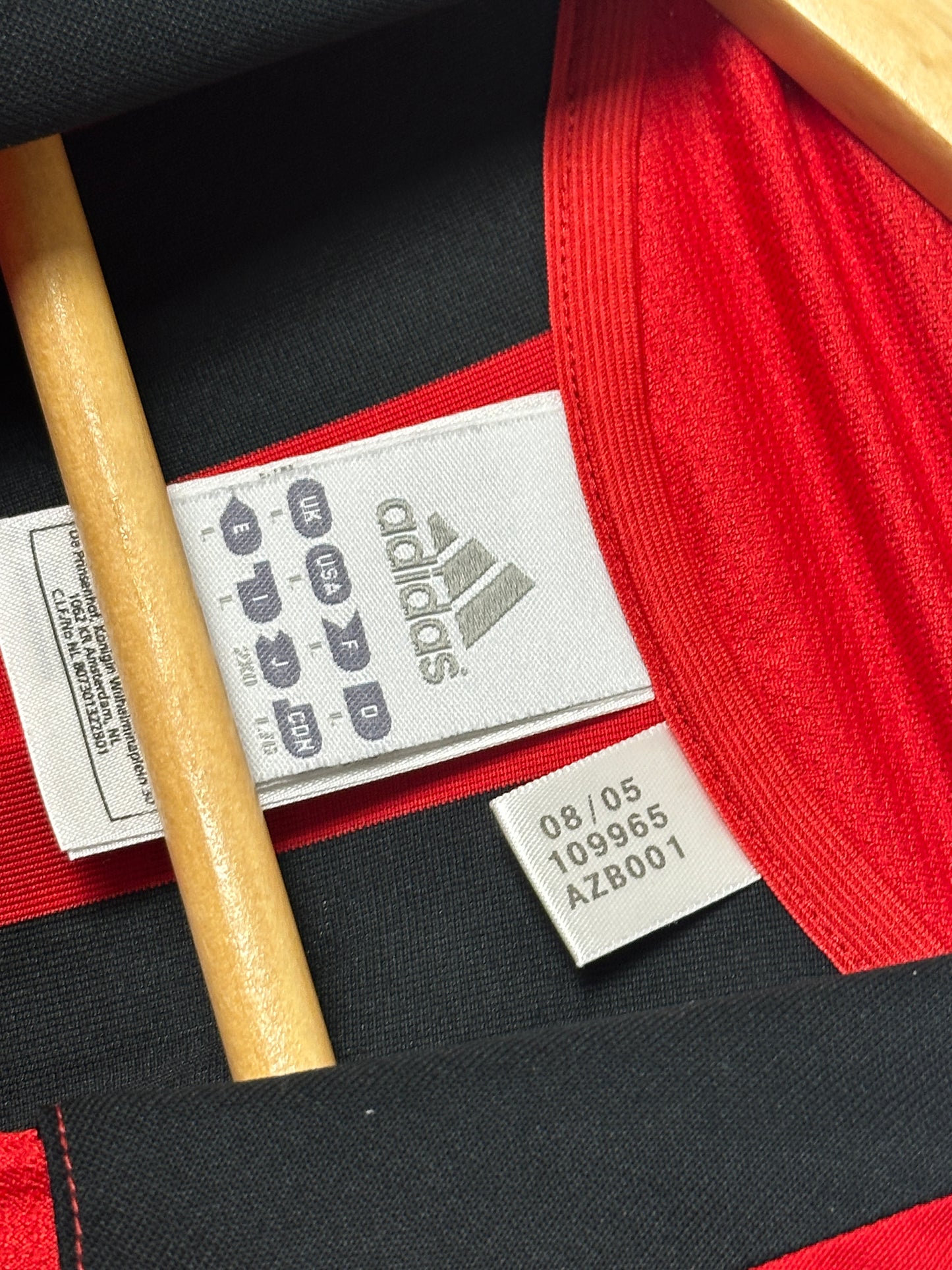 Kaka AC Milan 2005-06 home football shirt (L)