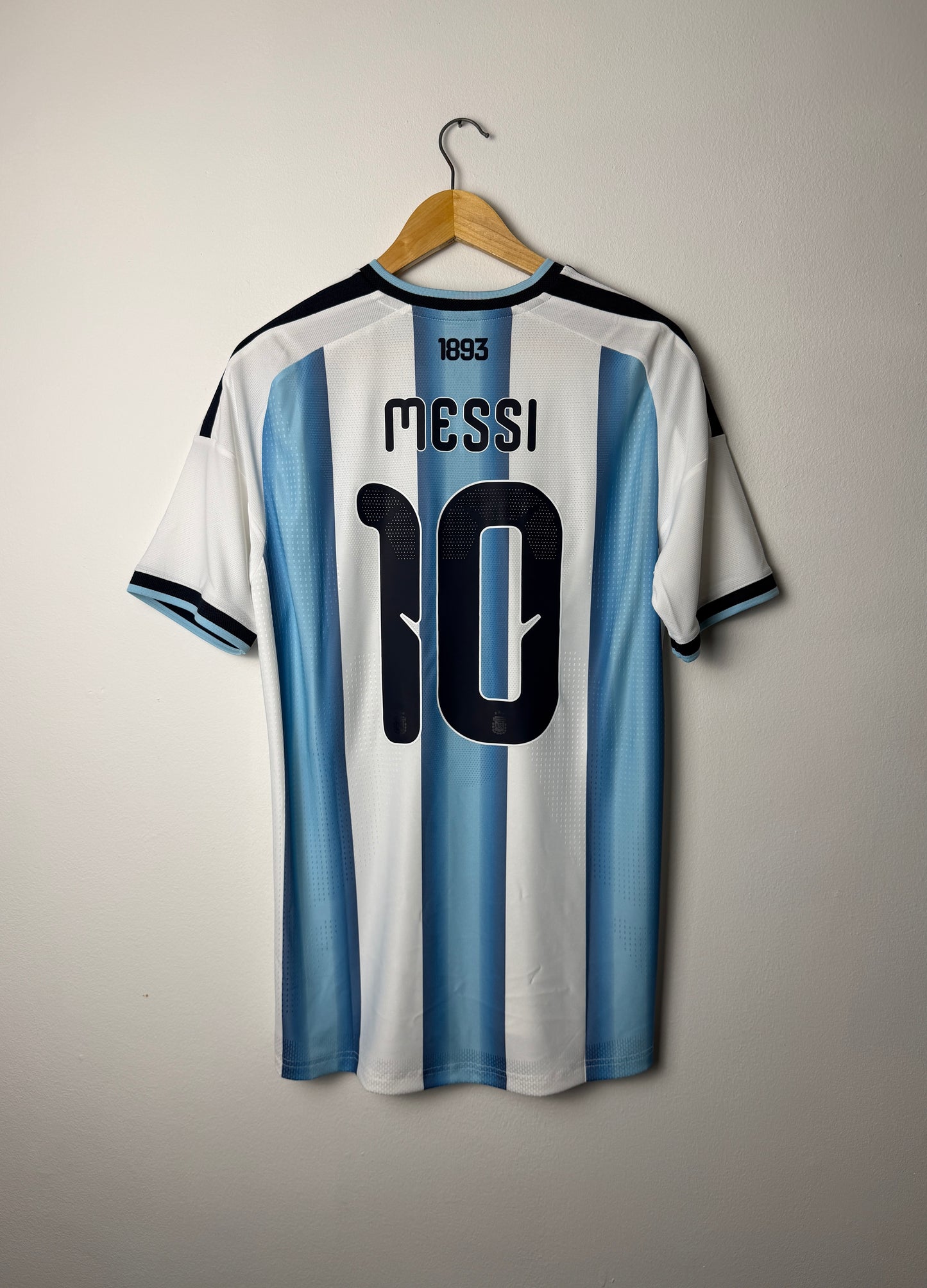 Lionel Messi Argentina 2026 home football shirt CLIMACOOL+ (M)