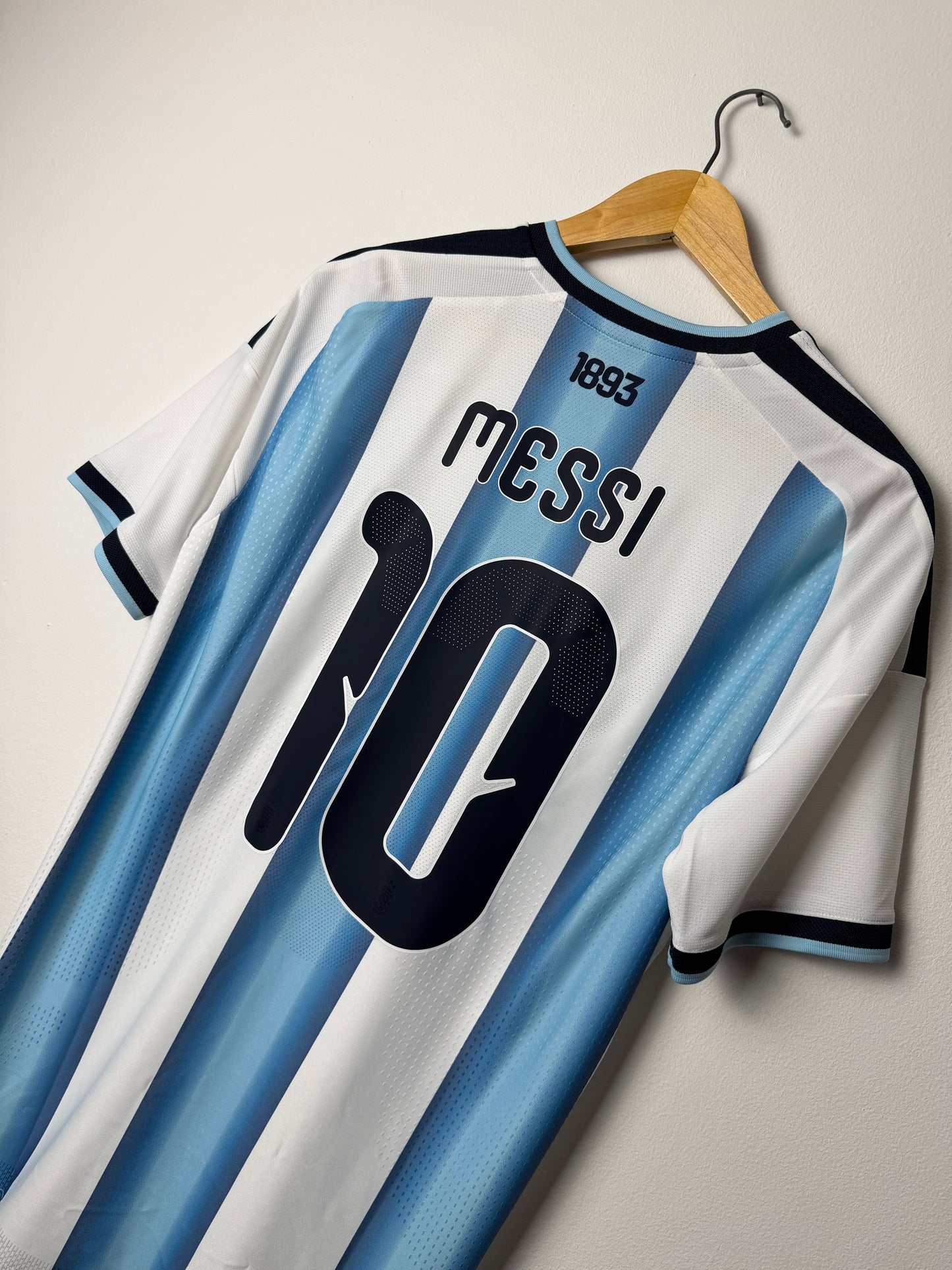Lionel Messi Argentina 2026 home football shirt CLIMACOOL+ (M)