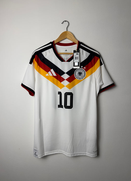 Jamal Musiala Germany 2026 home football shirt (M)