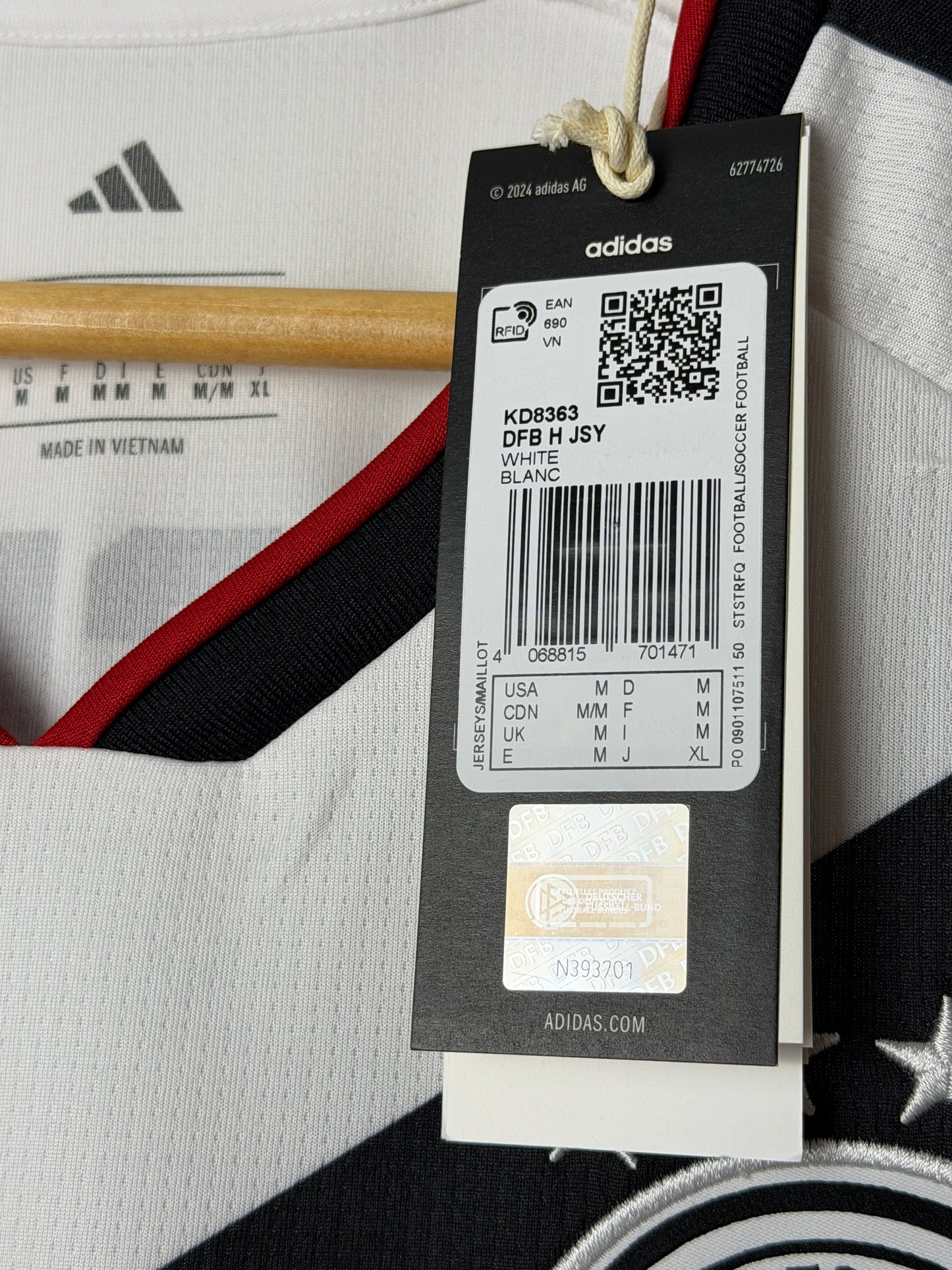 Jamal Musiala Germany 2026 home football shirt (M)
