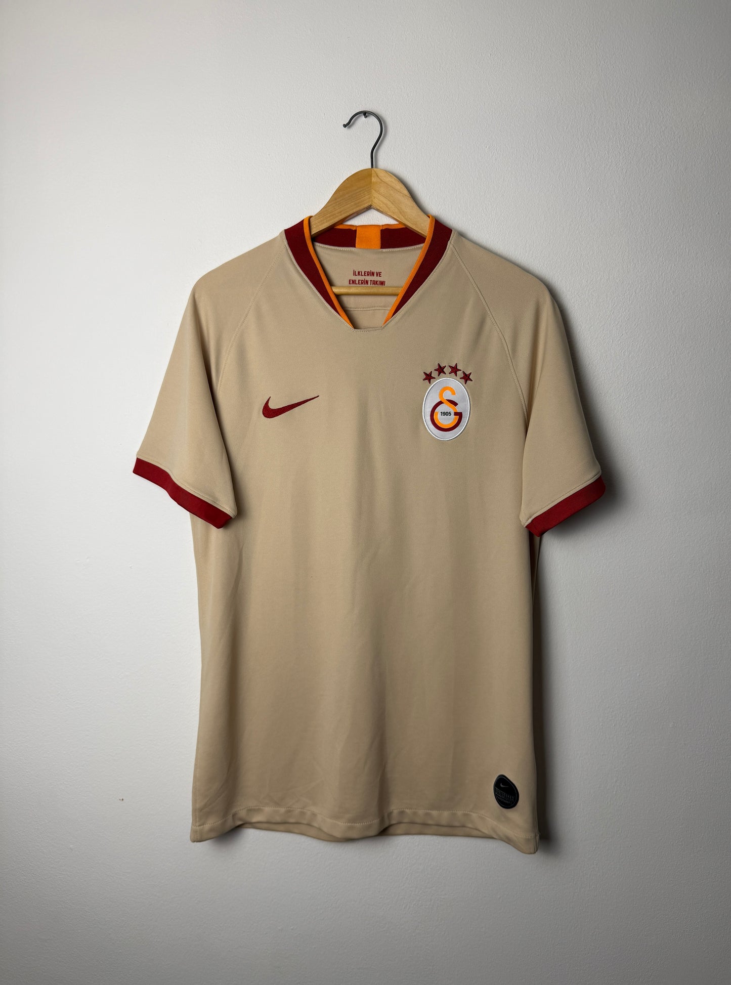 Radamel Falcao Galatasaray 2019-20 away football shirt (M)