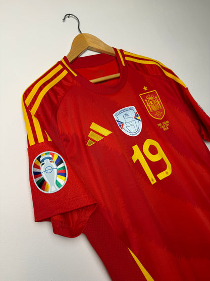 Lamine Yamal Spain Euro 2024 Final home football shirt (L)