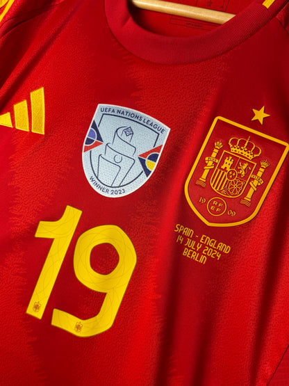 Lamine Yamal Spain Euro 2024 Final home football shirt (L)