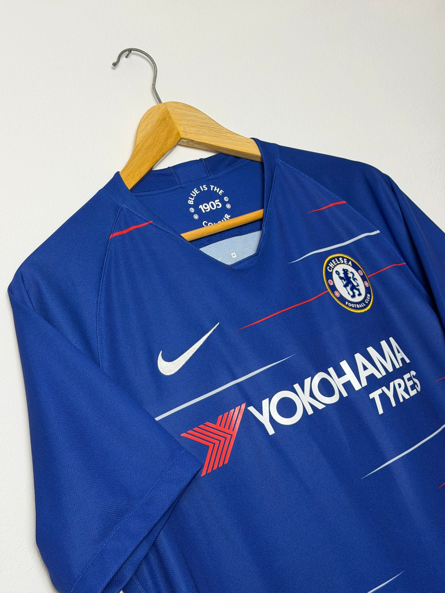 Eden Hazard Chelsea FC 2018-19 home football shirt (M)