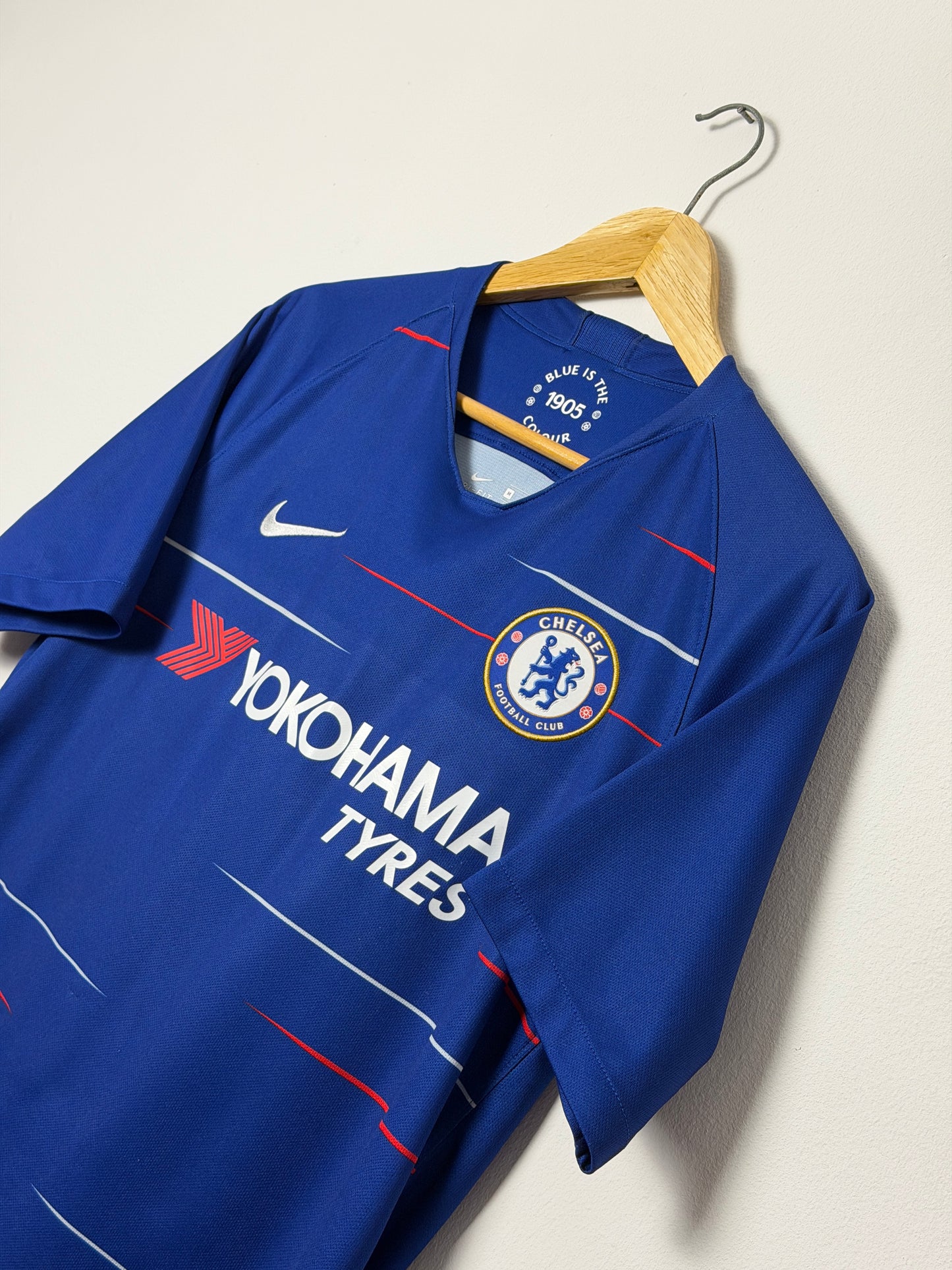 Eden Hazard Chelsea FC 2018-19 home football shirt (M)