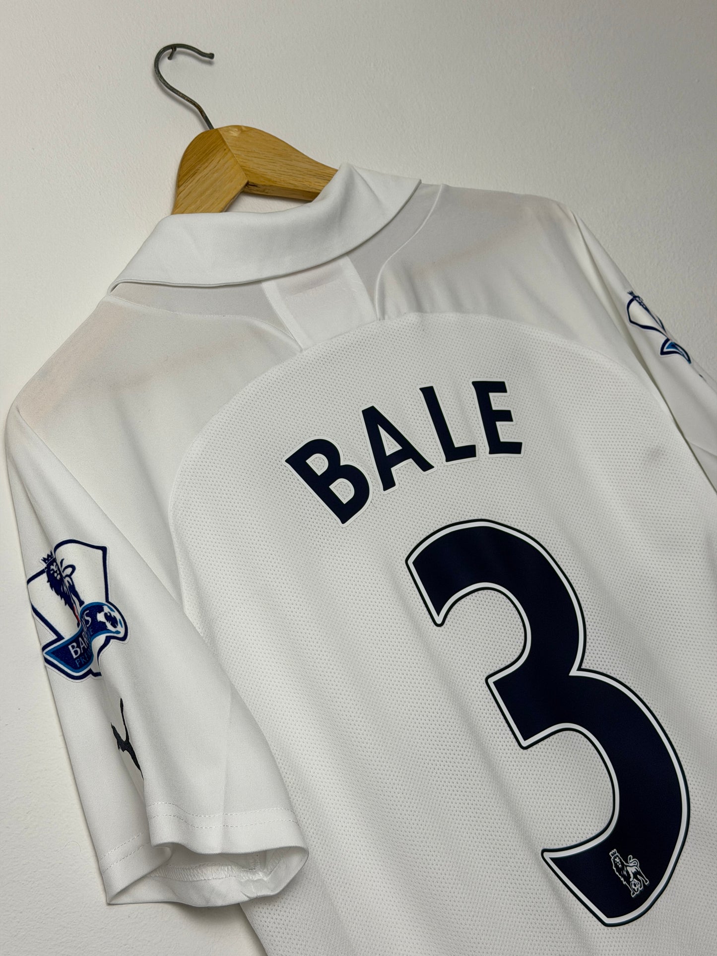 Gareth Bale Tottenham Hotspur 2011-12 home football shirt (M)