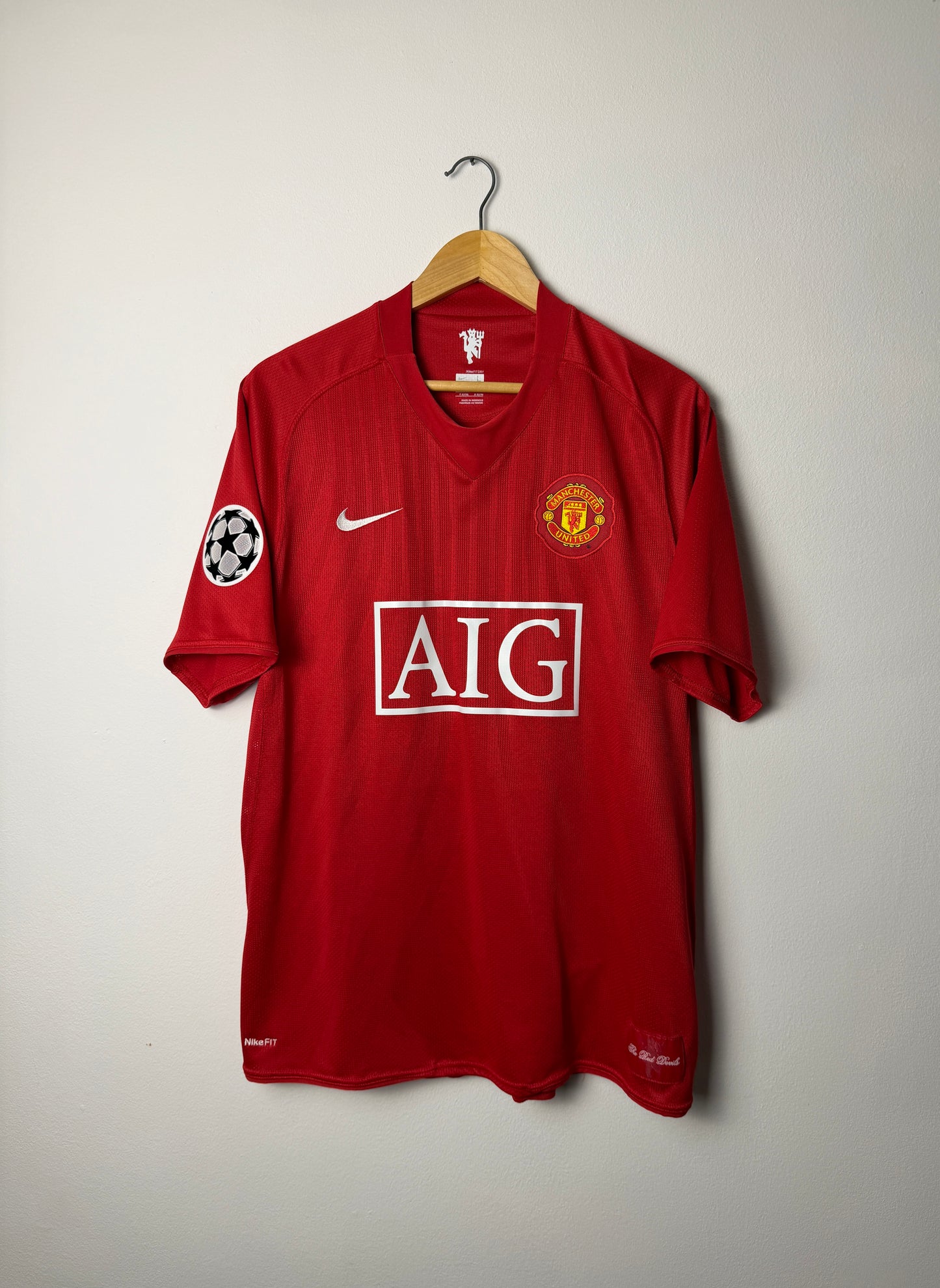 Cristiano Ronaldo Manchester United 2007-09 home football shirt (L)