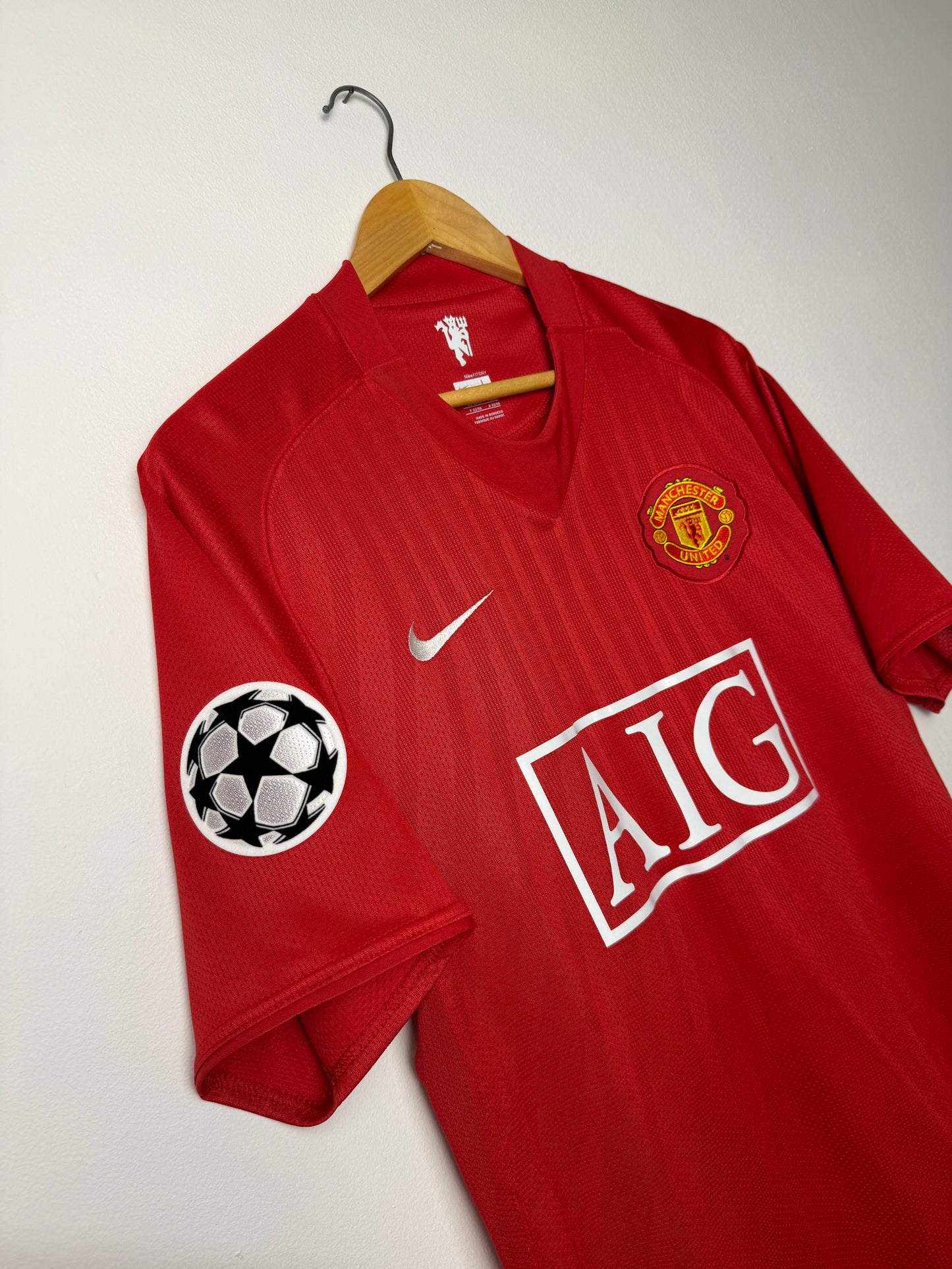 Cristiano Ronaldo Manchester United 2007-09 home football shirt (L)