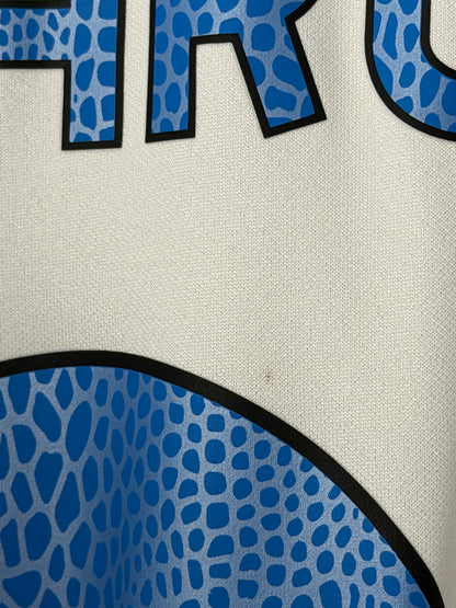 Lautaro Martinez Inter Milan 2021-22 away football shirt (M)