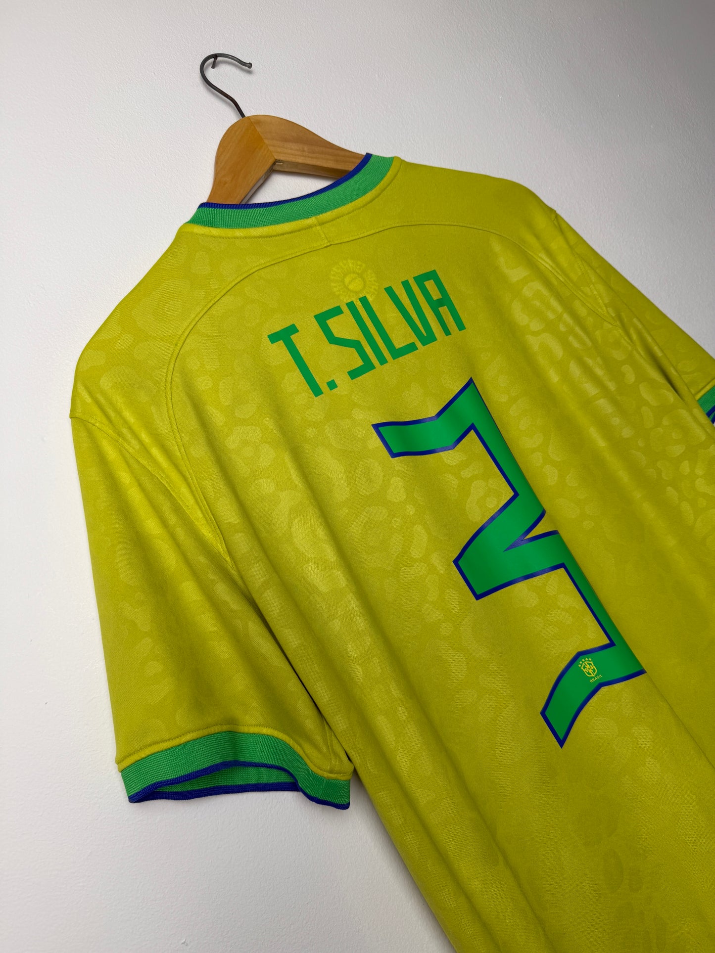 Thiago Silva Brazil 2022 home football shirt (L)