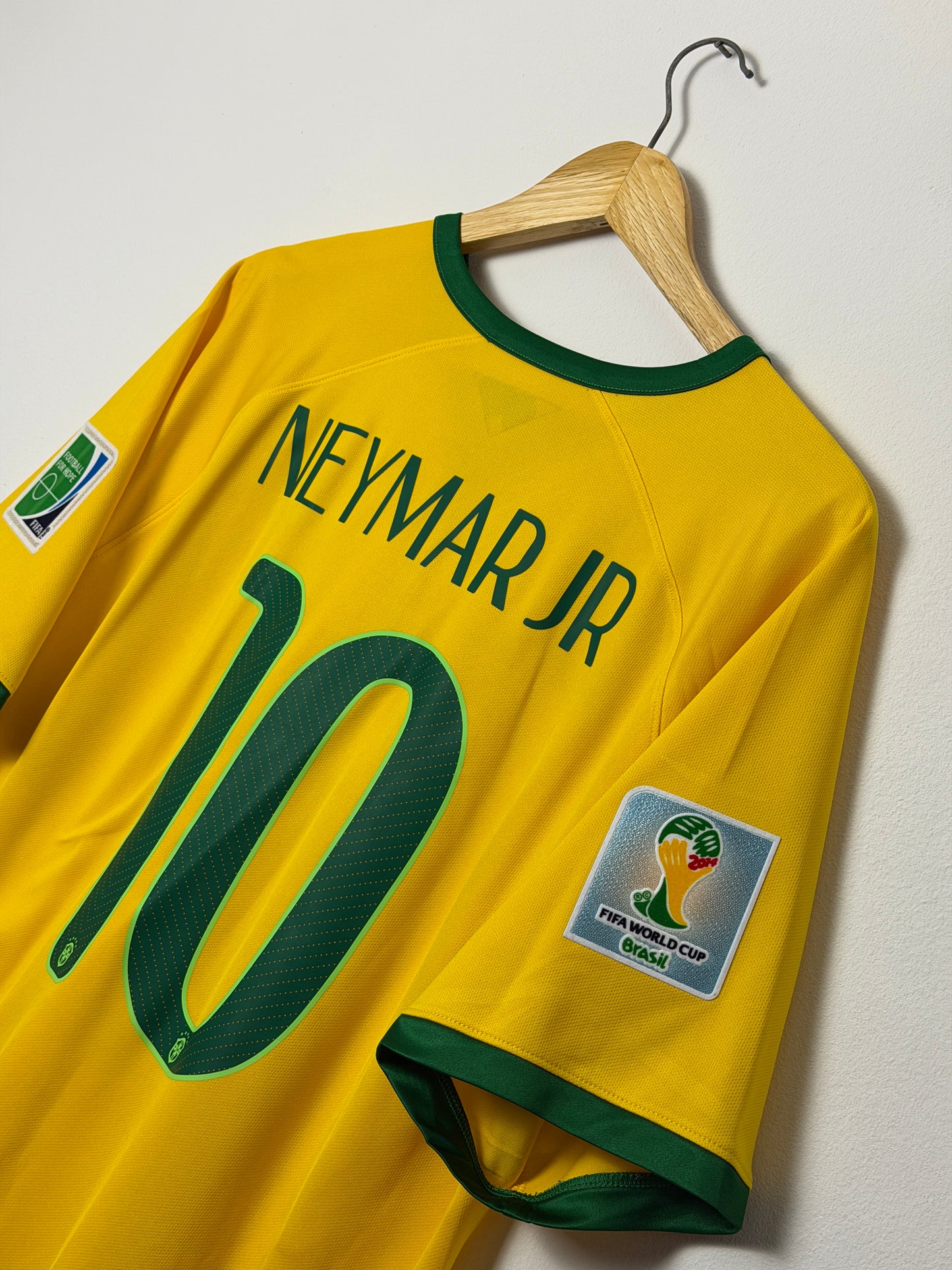 Neymar JR Brazil 2014 World Cup home football shirt (XL)