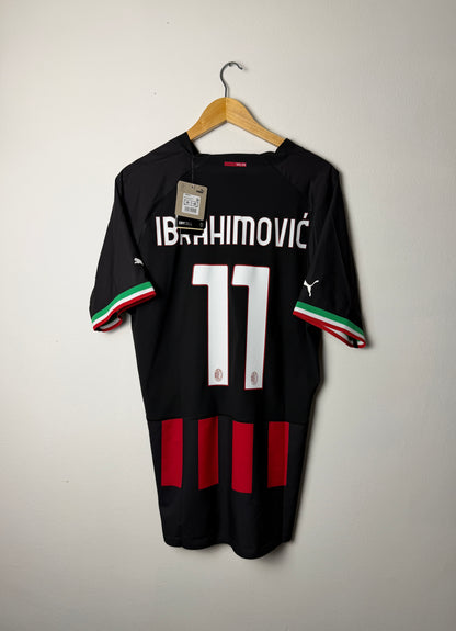 Zlatan Ibrahimovic AC Milan 2022-23 home football shirt (XL)