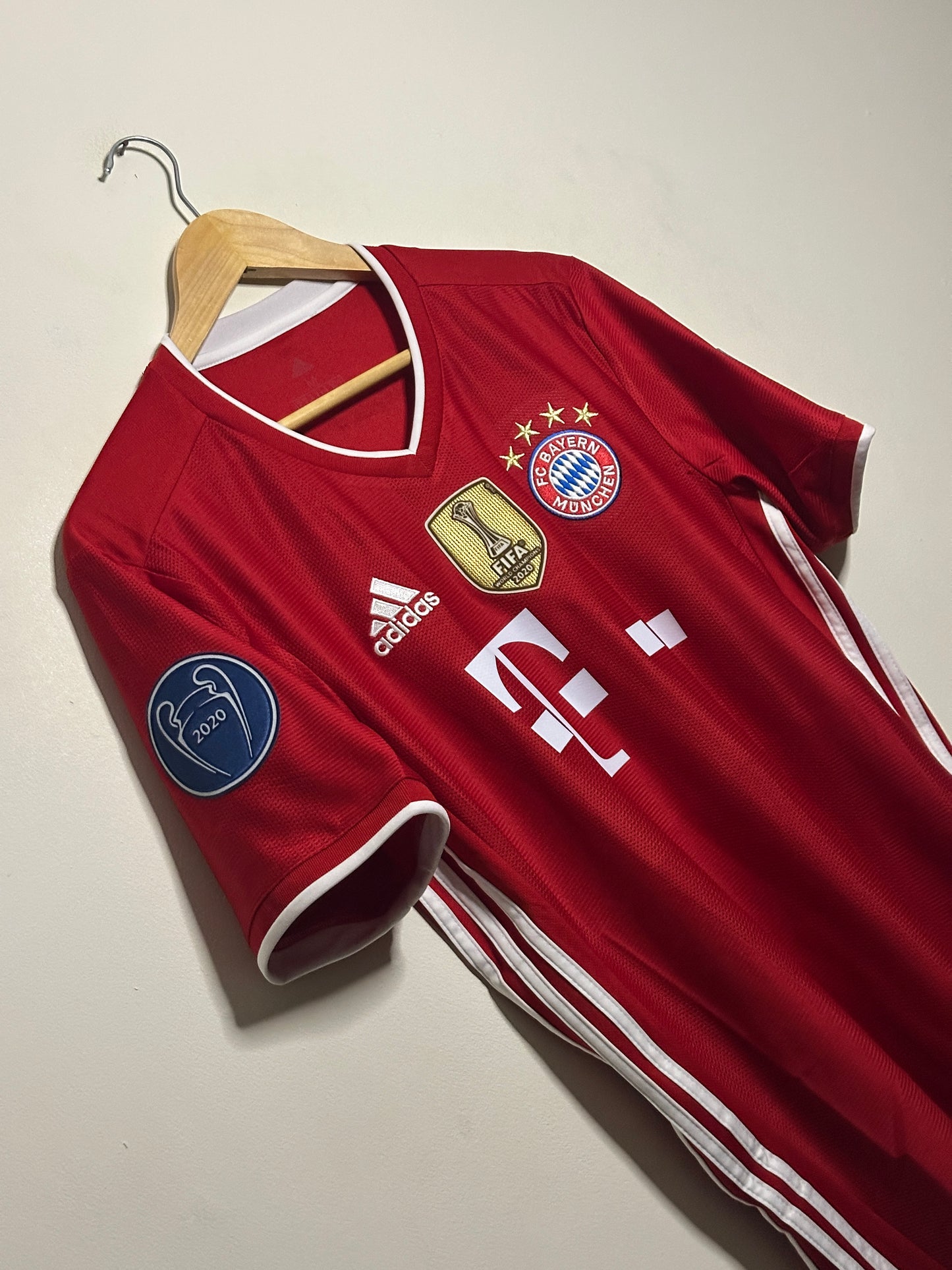 Robert Lewandowski FC Bayern Munich 2020-21 home football shirt (M)