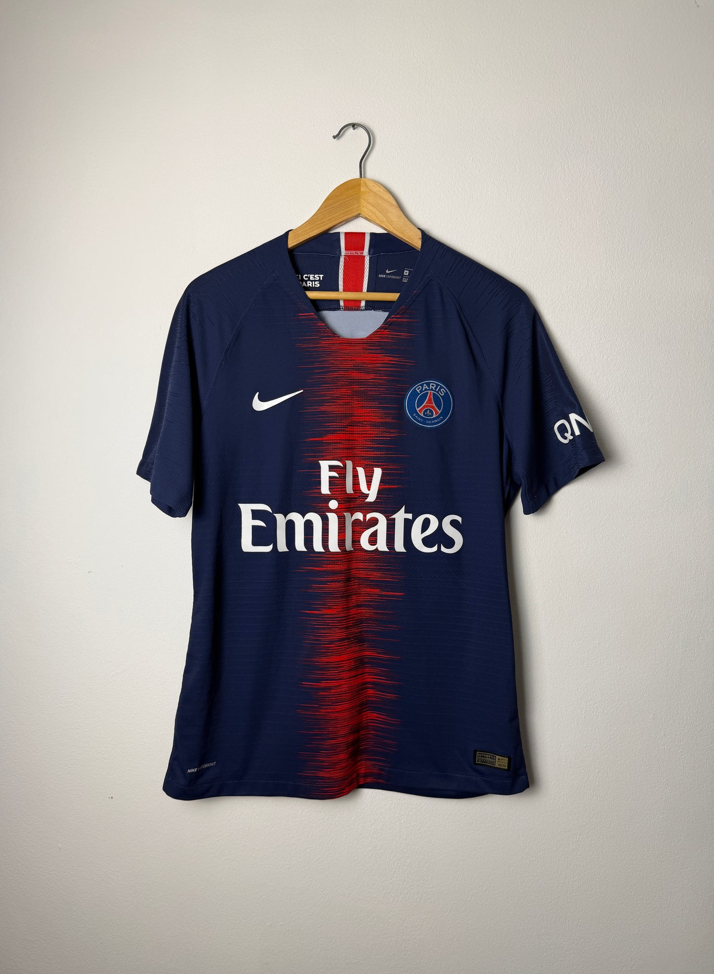 Neymar JR PSG 2018-19 home football shirt (M)