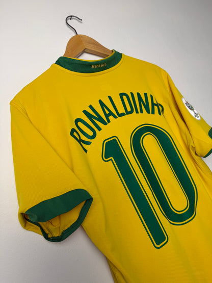 Ronaldinho Brazil 2006 home football shirt (M)