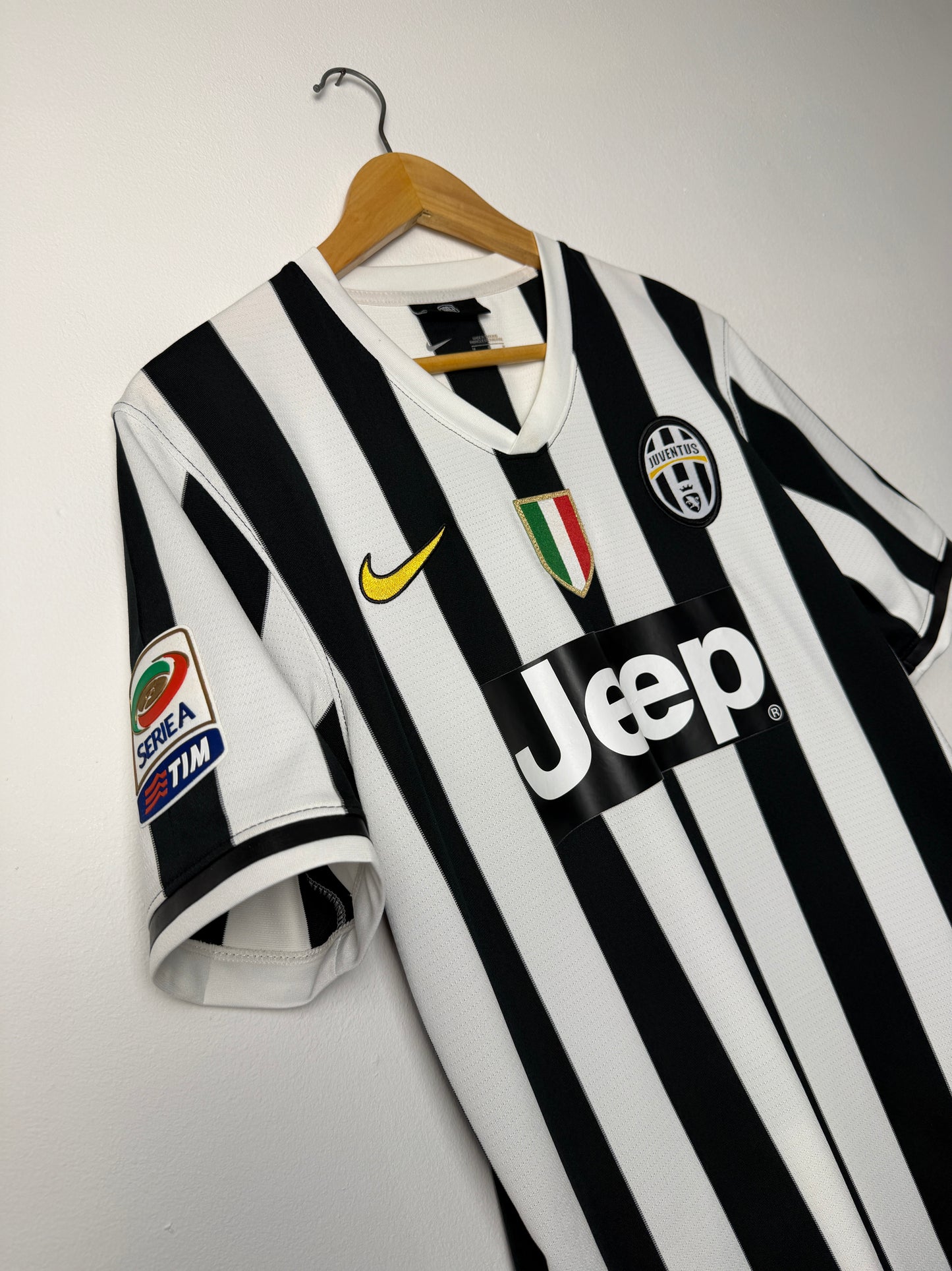 Andrea Pirlo Juventus FC 2013-14 home football shirt (M)
