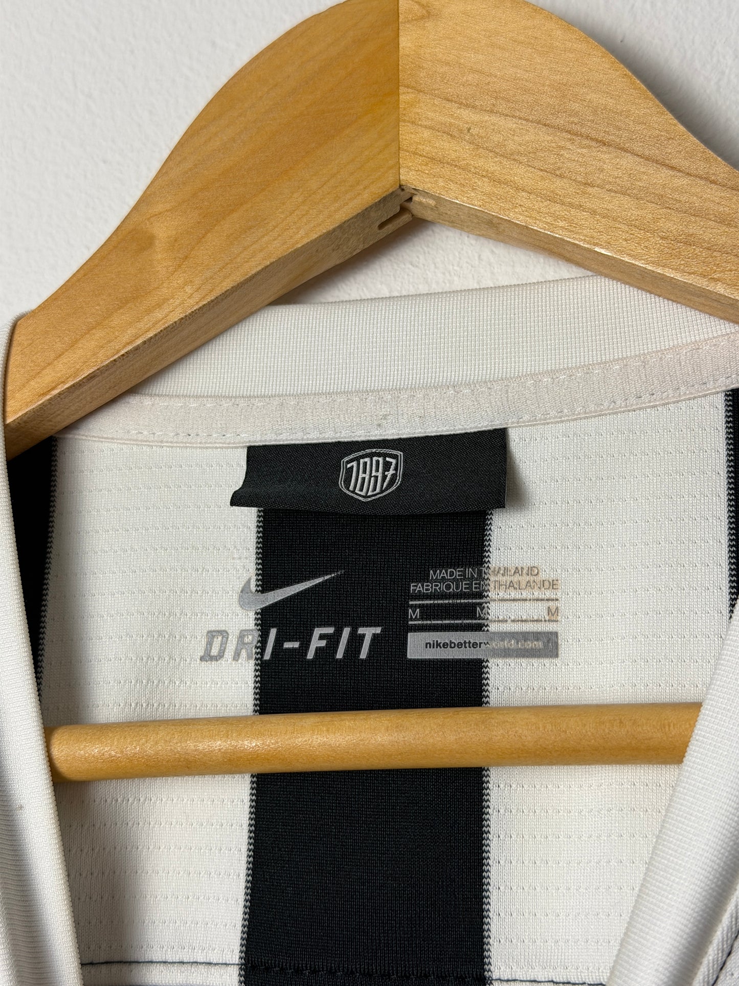 Andrea Pirlo Juventus FC 2013-14 home football shirt (M)