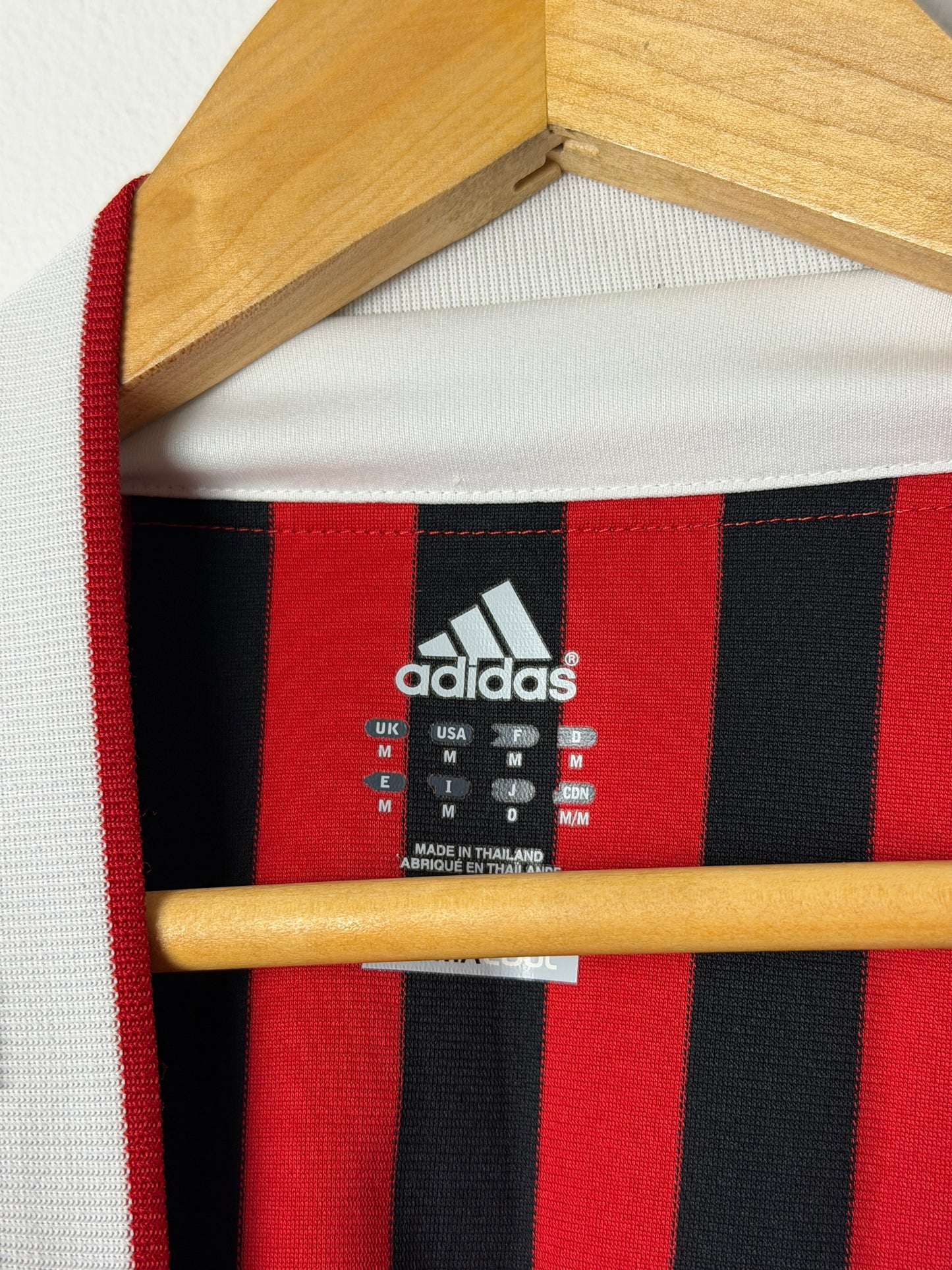 Zlatan Ibrahimovic AC Milan 2011-12 home football shirt (M)