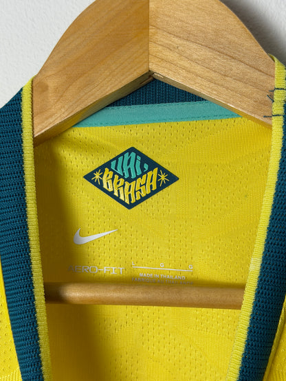 Brazil 2026 World Cup home football shirt (L)