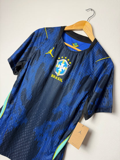 Brazil 2026 World Cup away football shirt (L)