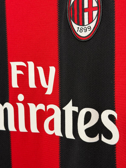 Zlatan Ibrahimovic AC Milan 2010-11 home football shirt (M)