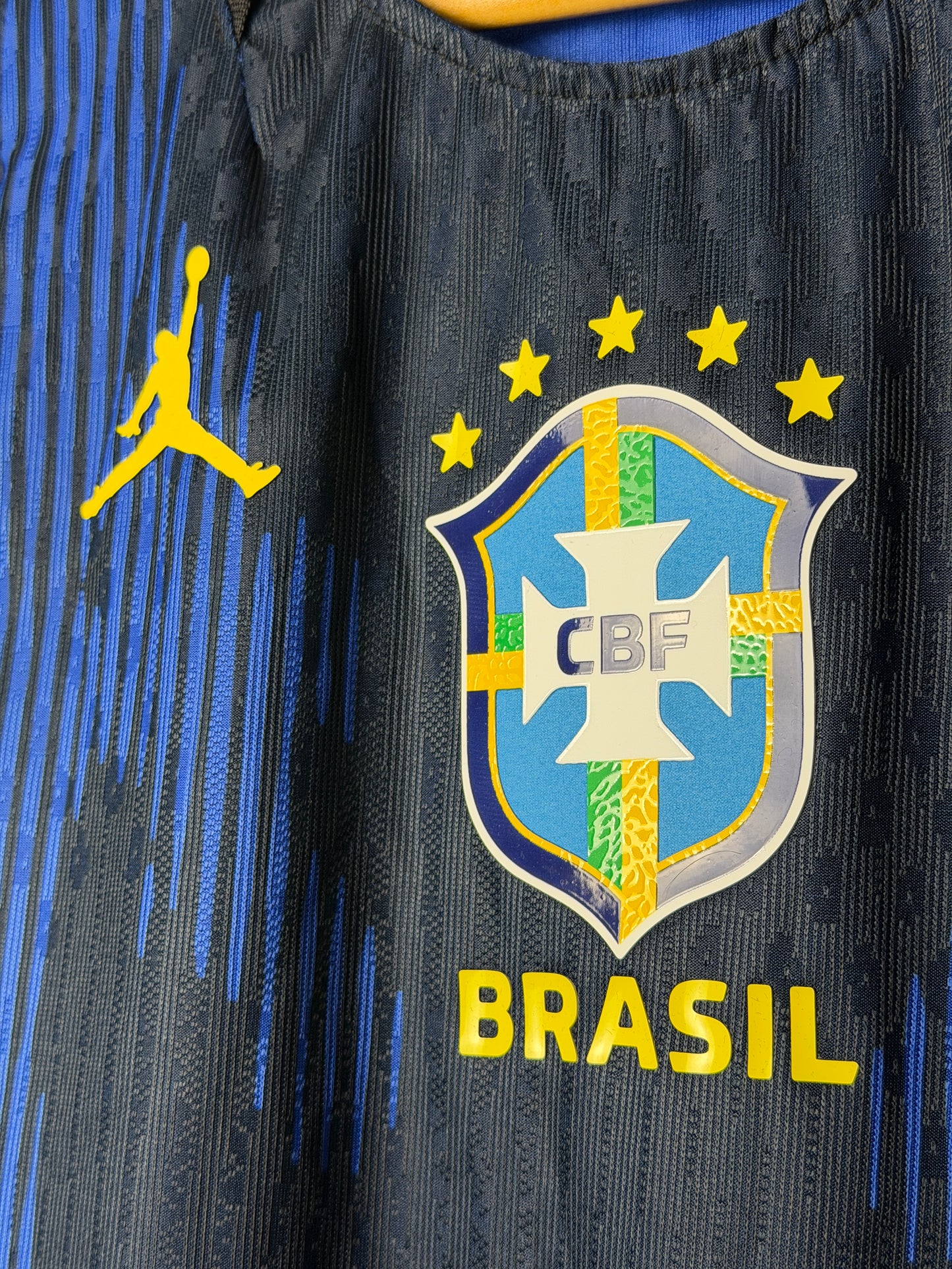 Brazil 2026 World Cup away football shirt (L)