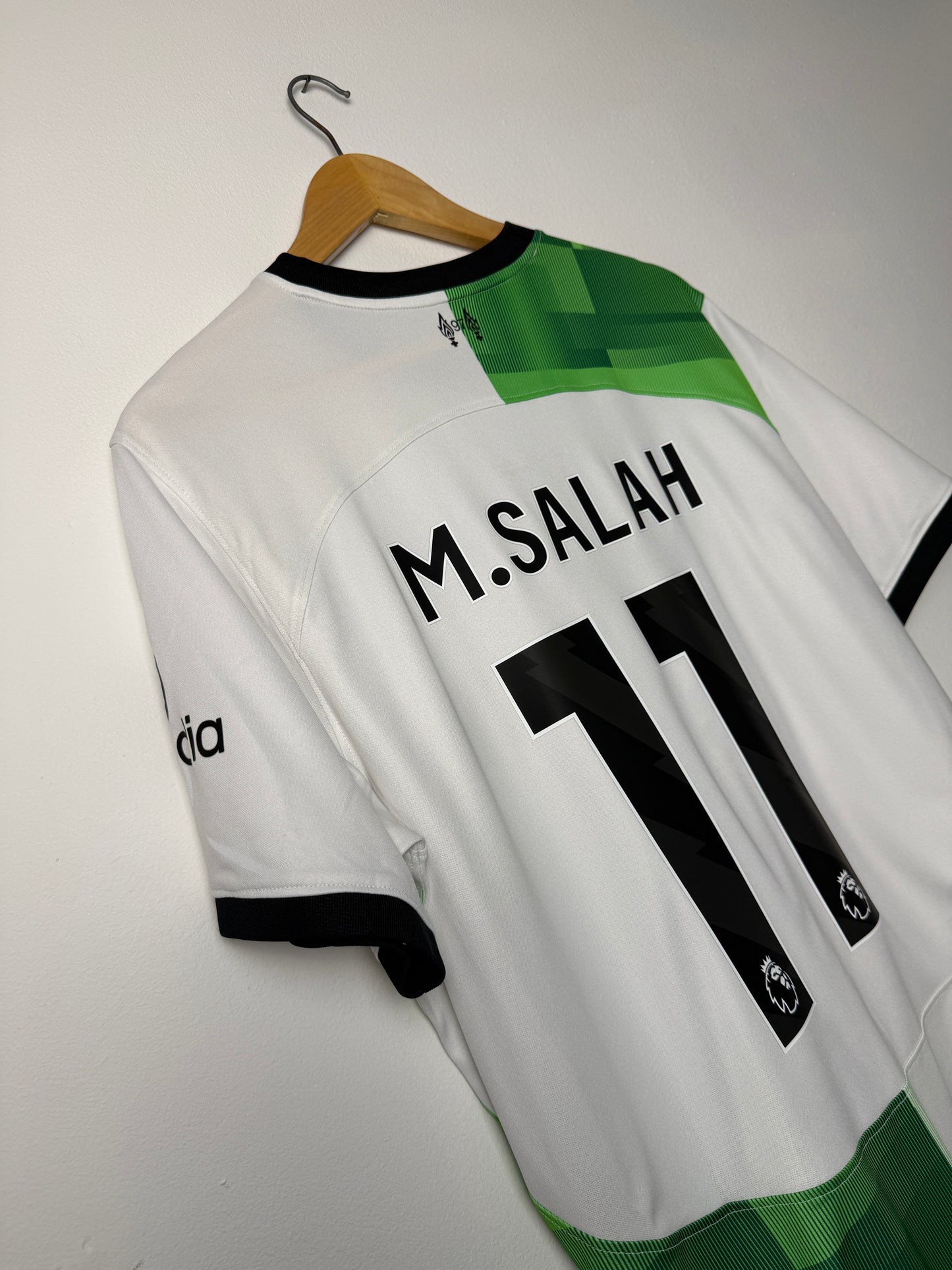 Mohamed Salah Liverpool FC 2023-24 away football shirt (L)