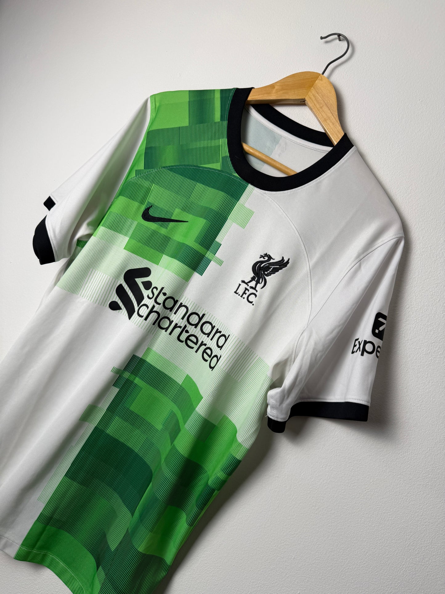Mohamed Salah Liverpool FC 2023-24 away football shirt (L)