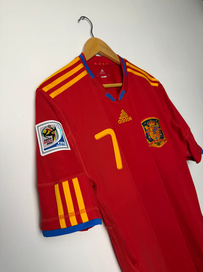 David Villa Spain 2010 World Cup home football shirt (L)