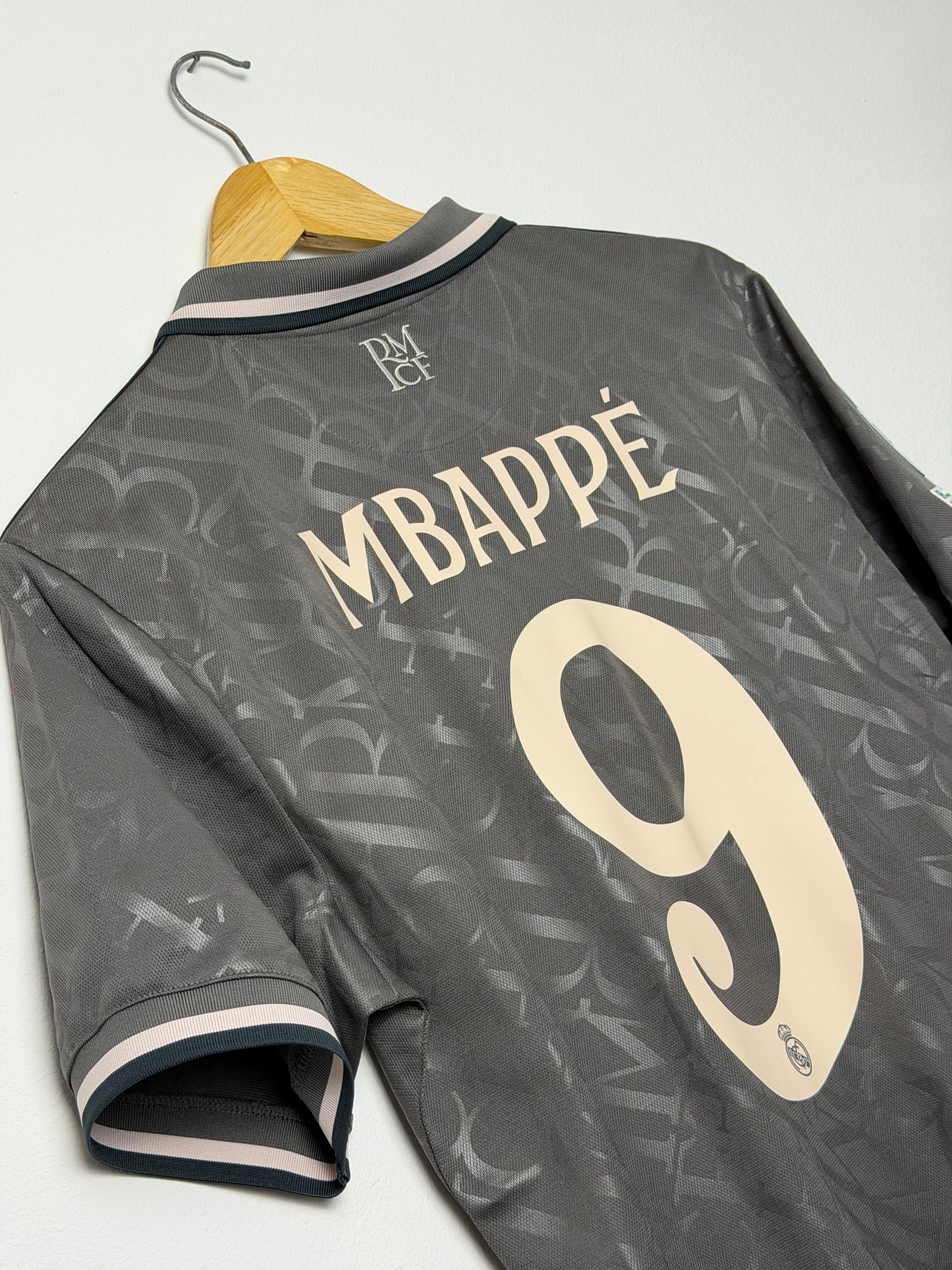 Kylian Mbappe Real Madrid CF 2024-25 third football shirt (M)