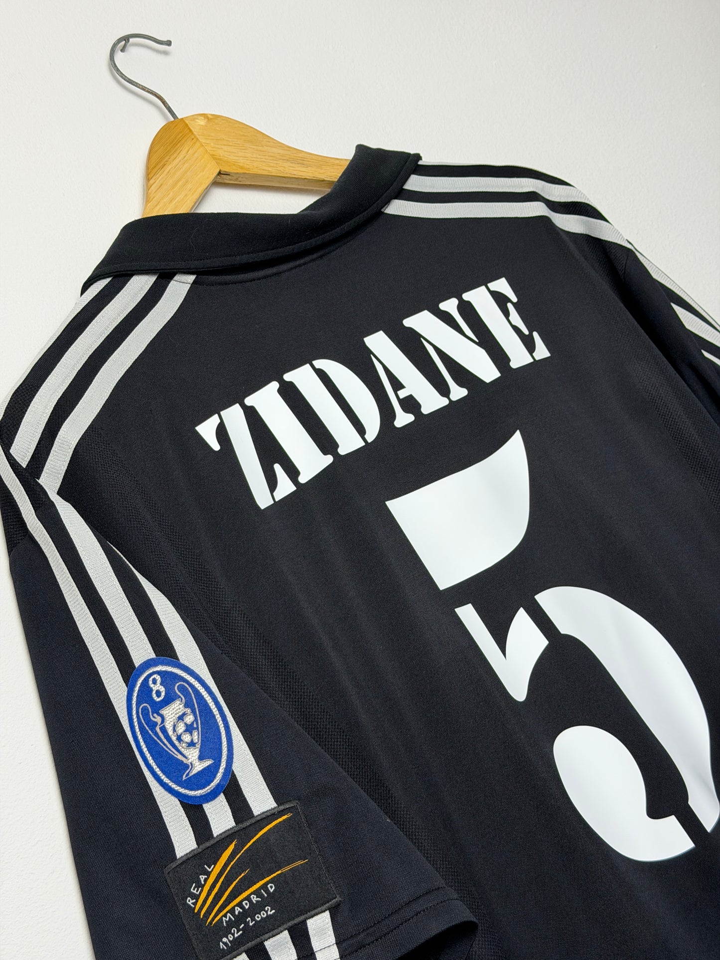 Zinedine Zidane Real Madrid CF 2002-03 away football shirt (L)