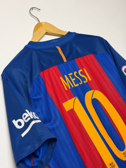 Lionel Messi FC Barcelona 2016-17 home football shirt (L)