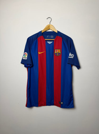 Lionel Messi FC Barcelona 2016-17 home football shirt (L)