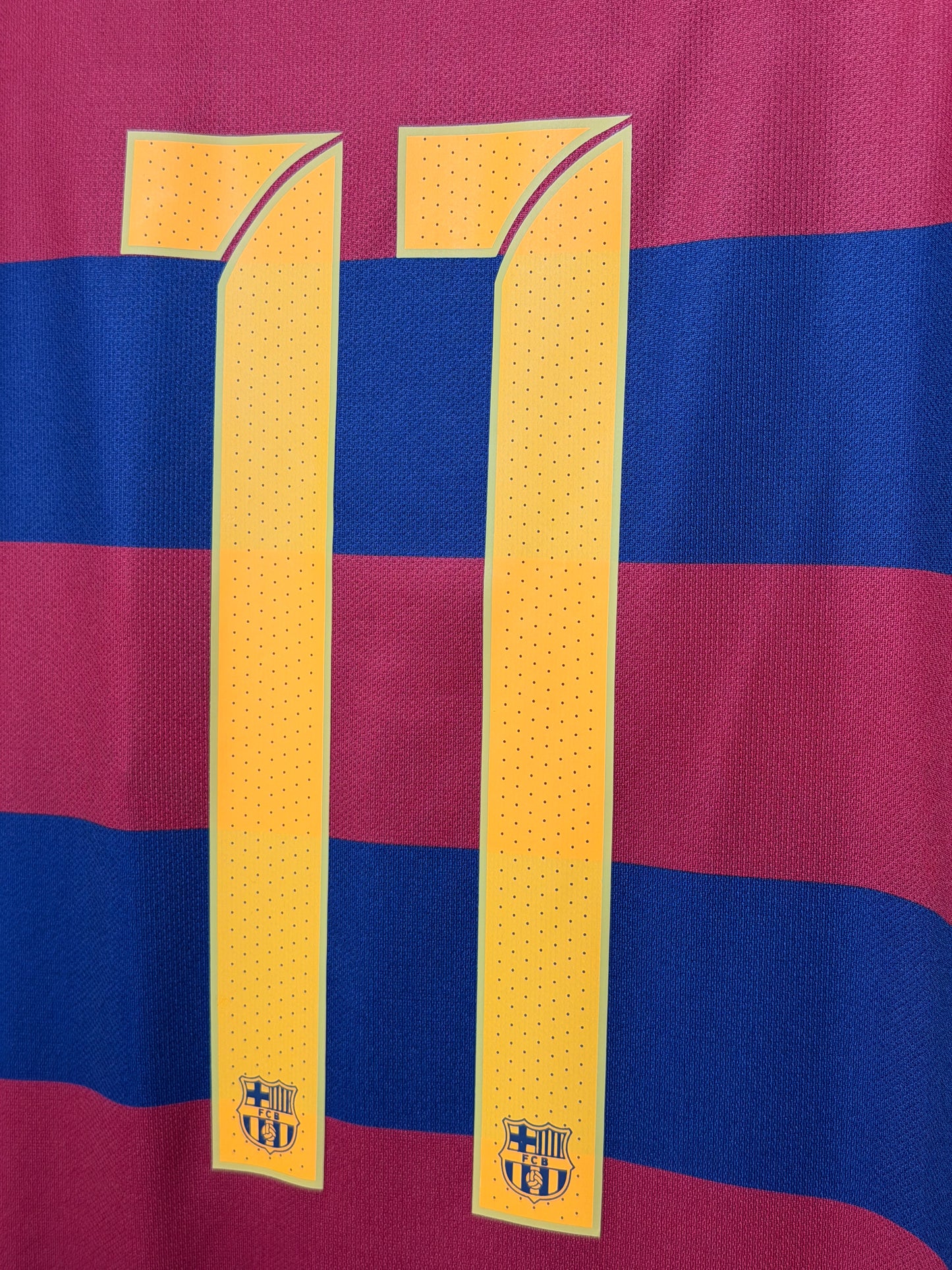 Neymar JR FC Barcelona 2016-17 home football shirt (XL)