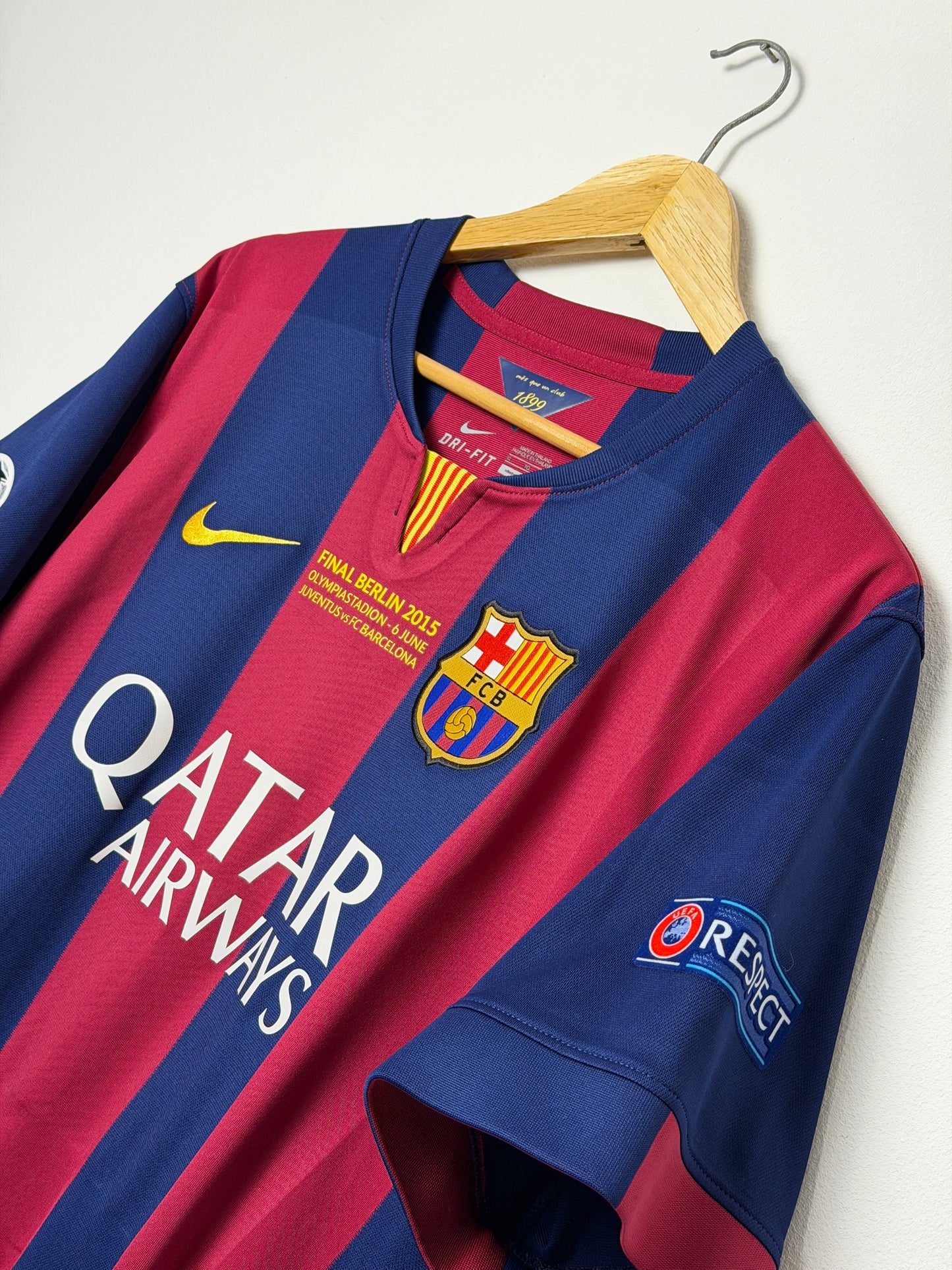 Lionel Messi FC Barcelona 2014-15 final edition home football shirt (XL)