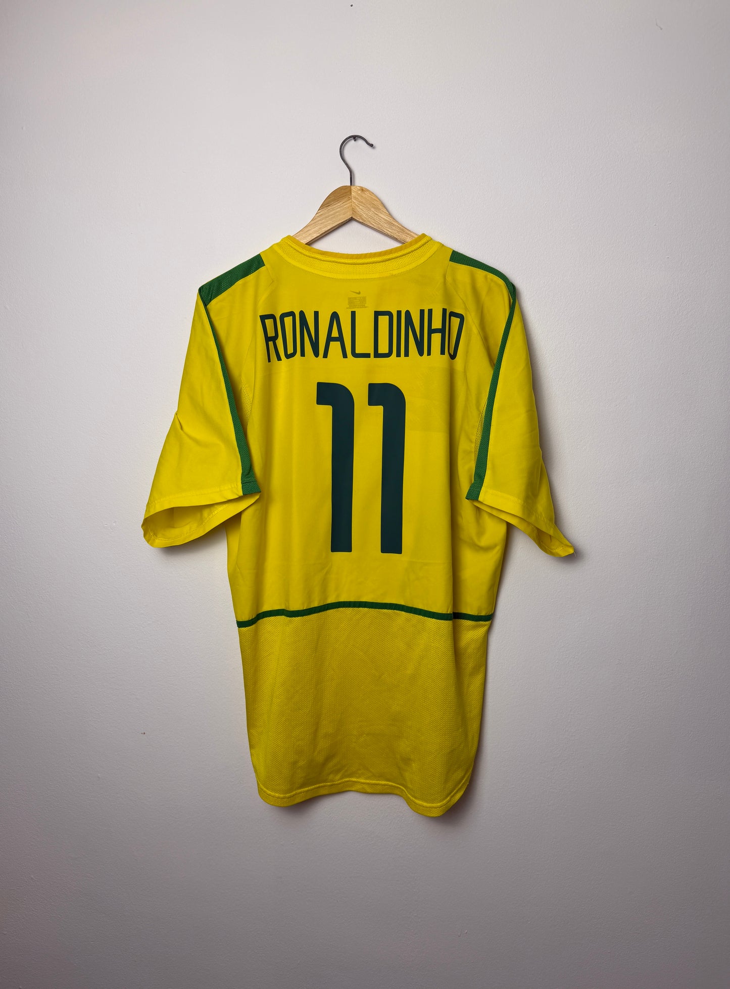 Ronaldinho Brazil 2002 World Cup home football shirt (XL)