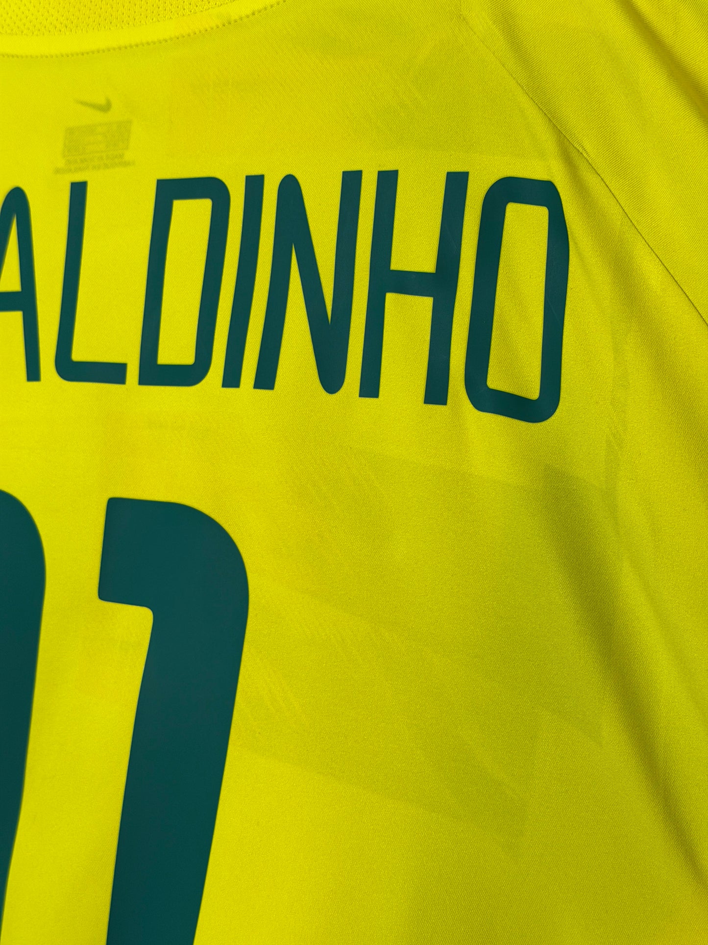Ronaldinho Brazil 2002 World Cup home football shirt (XL)